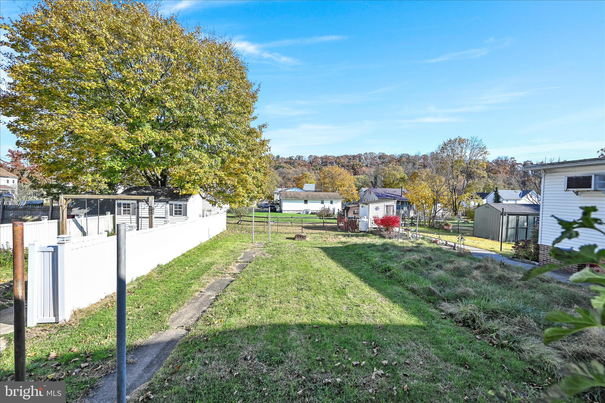 PINE GROVE - Residential