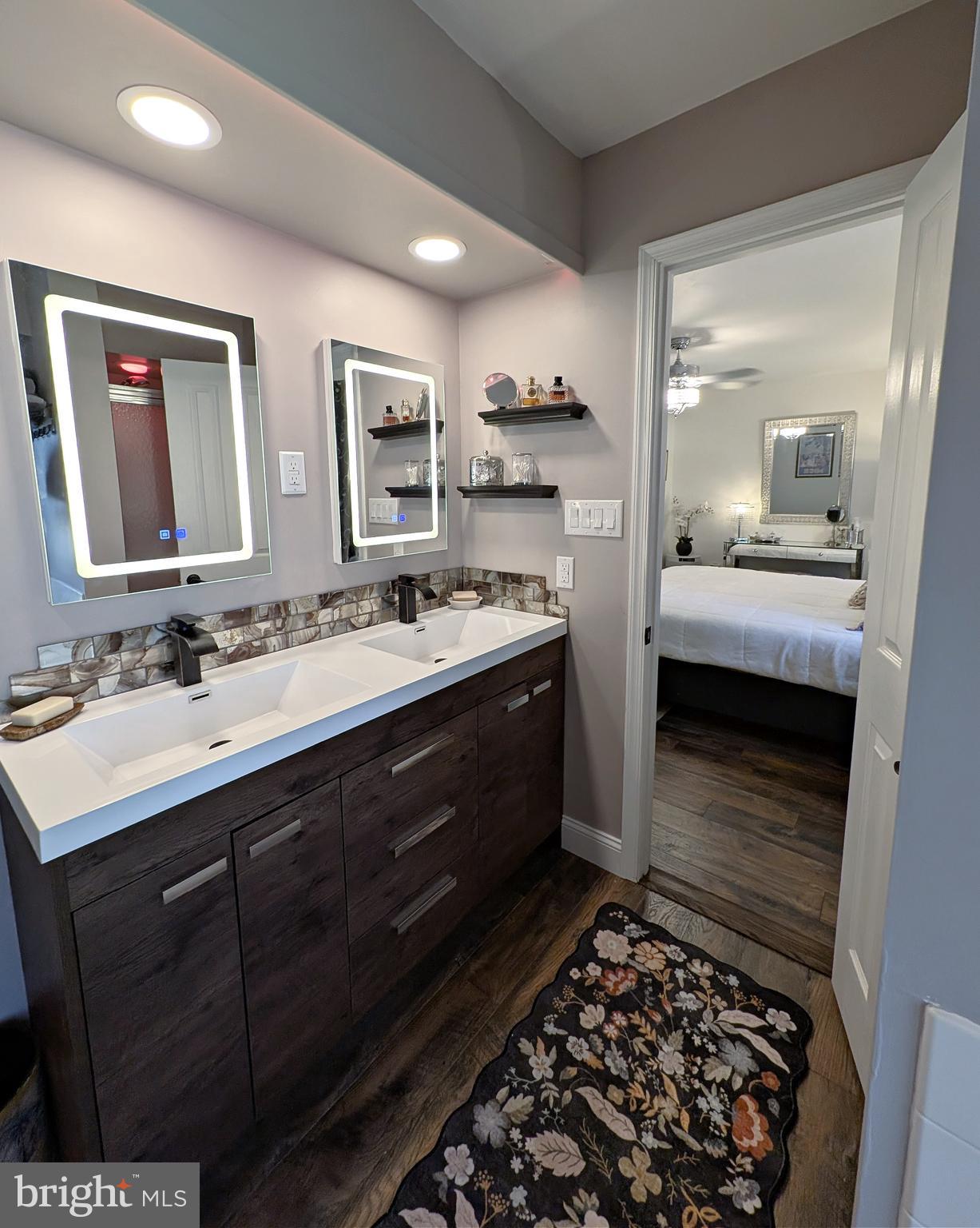 WORMANS MILL - Residential