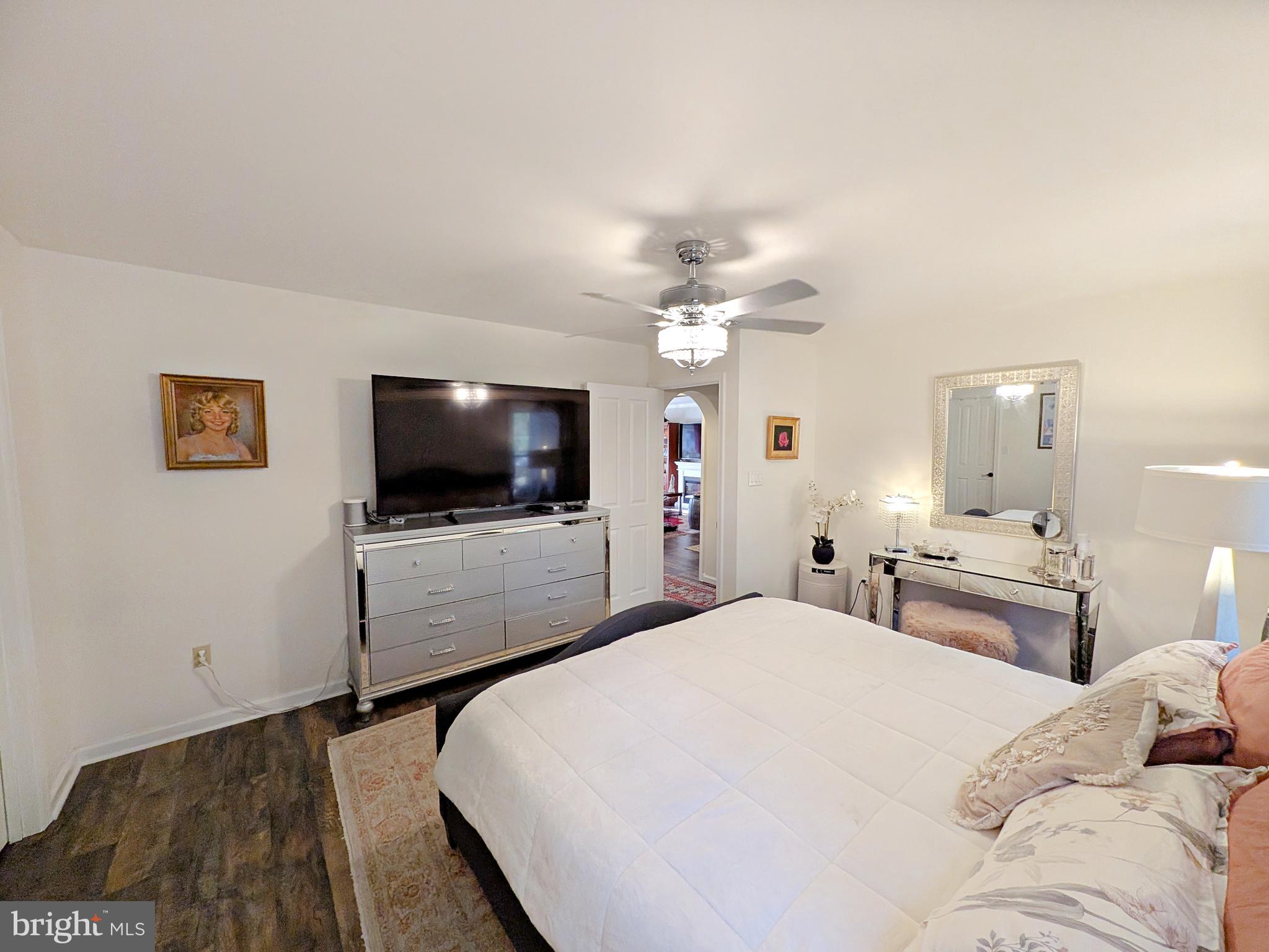 WORMANS MILL - Residential