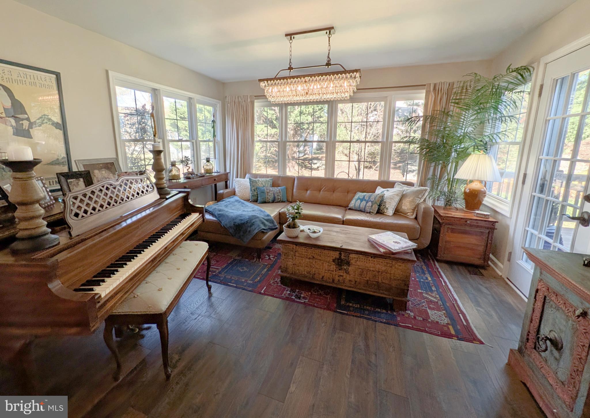 WORMANS MILL - Residential