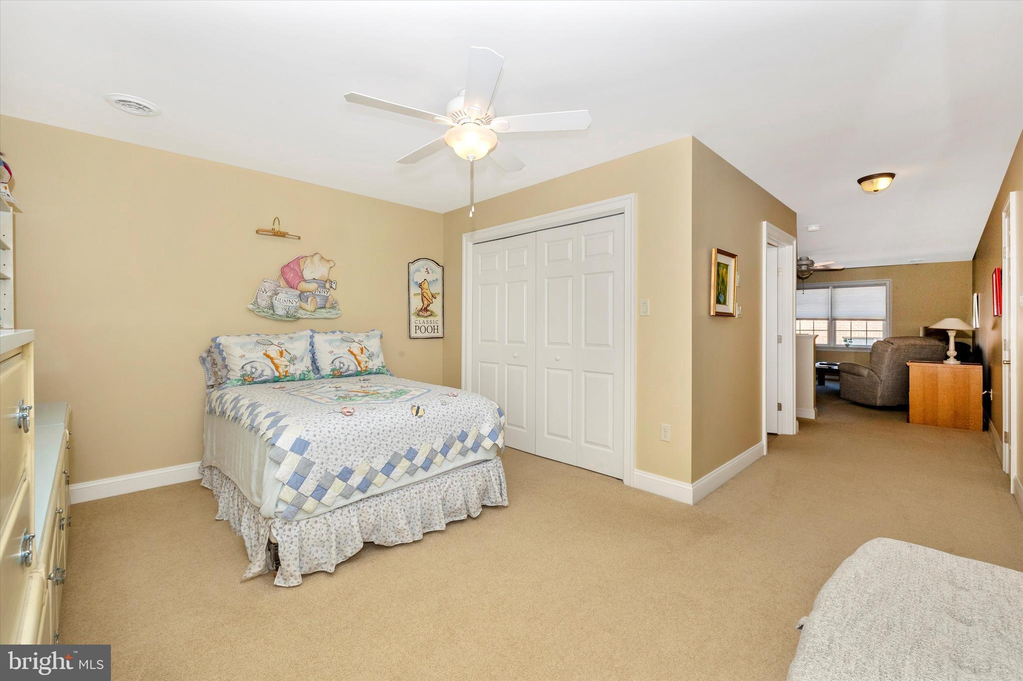 EMERALD POINTE - Residential