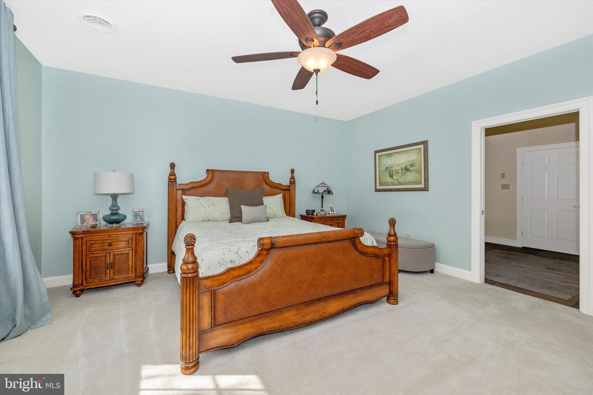 EMERALD POINTE - Residential