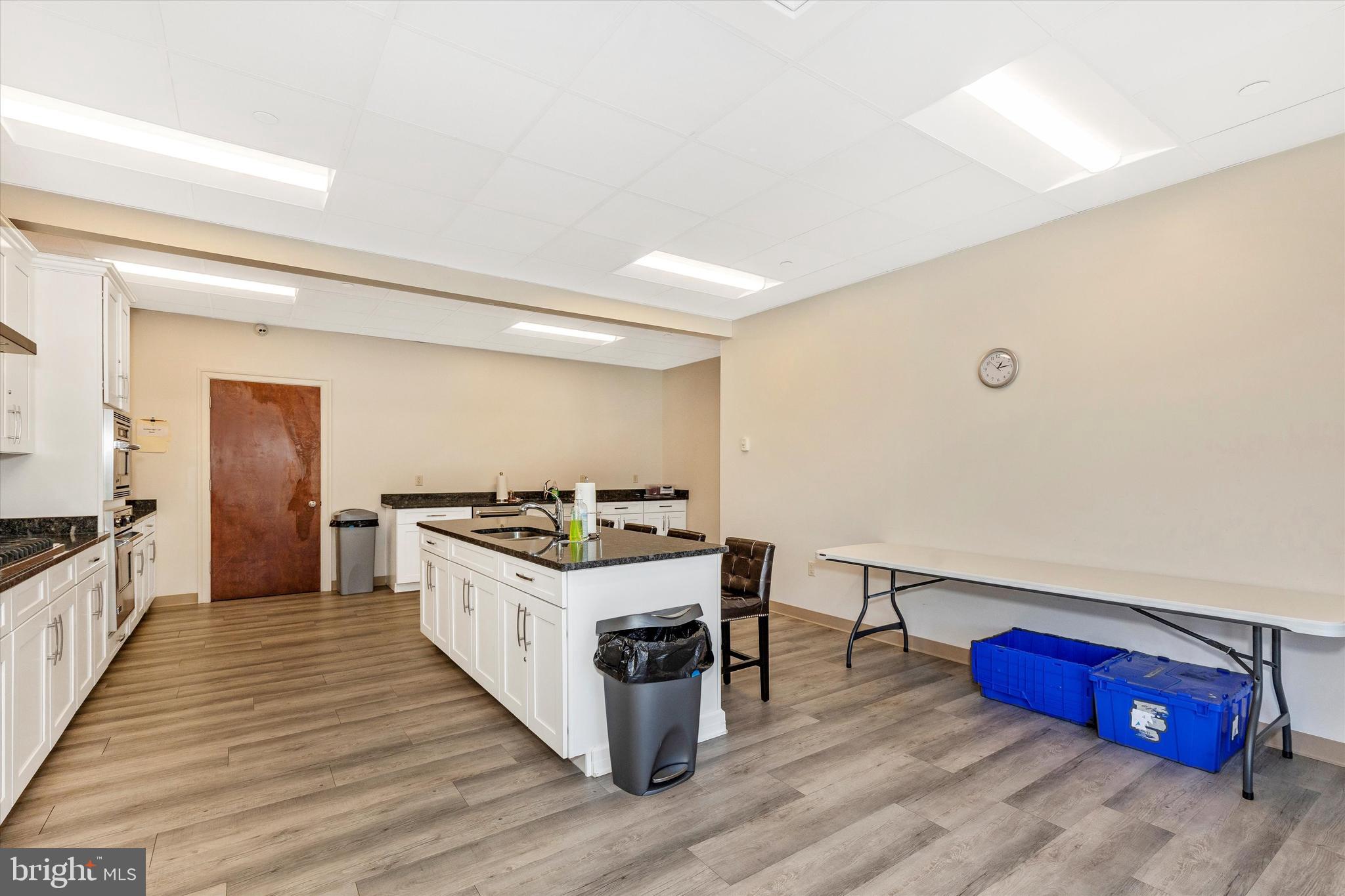 EMERALD POINTE - Residential