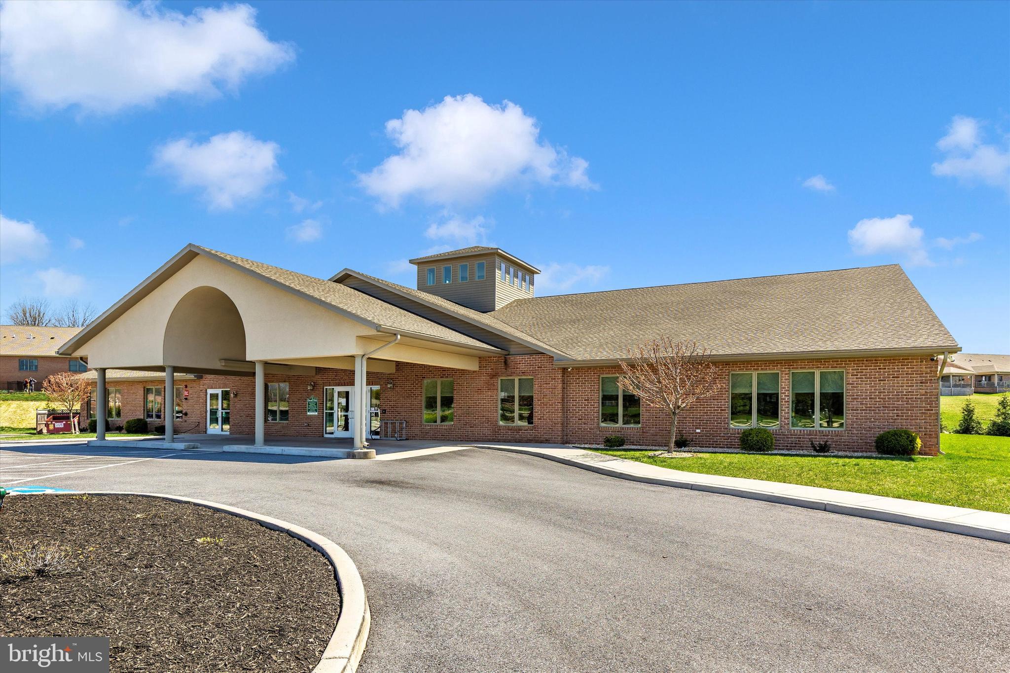 EMERALD POINTE - Residential