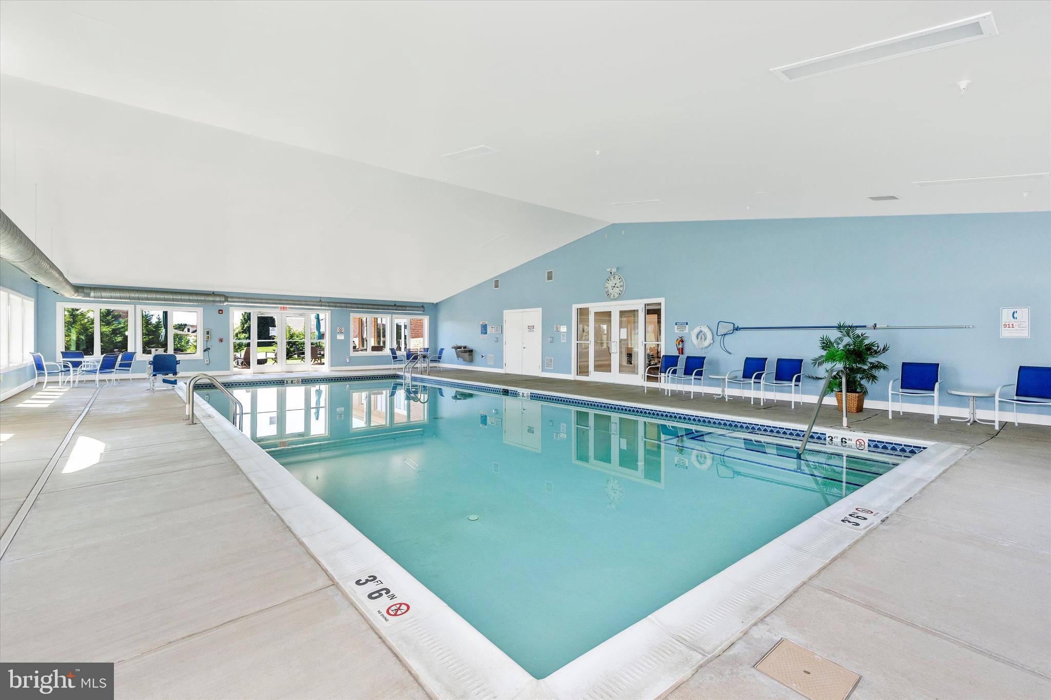 EMERALD POINTE - Residential