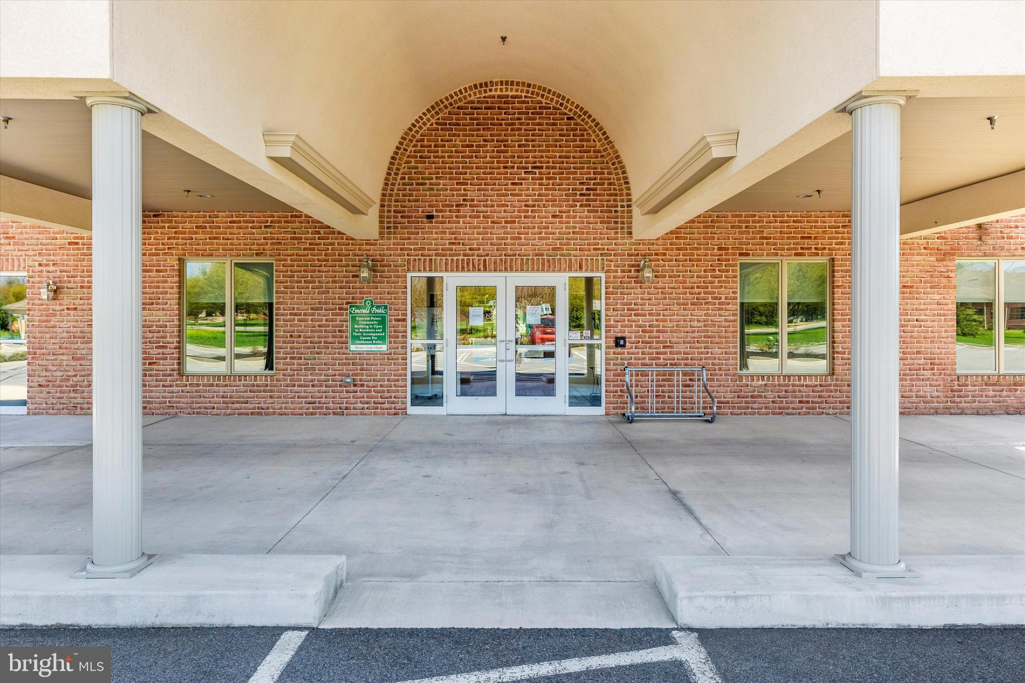 EMERALD POINTE - Residential