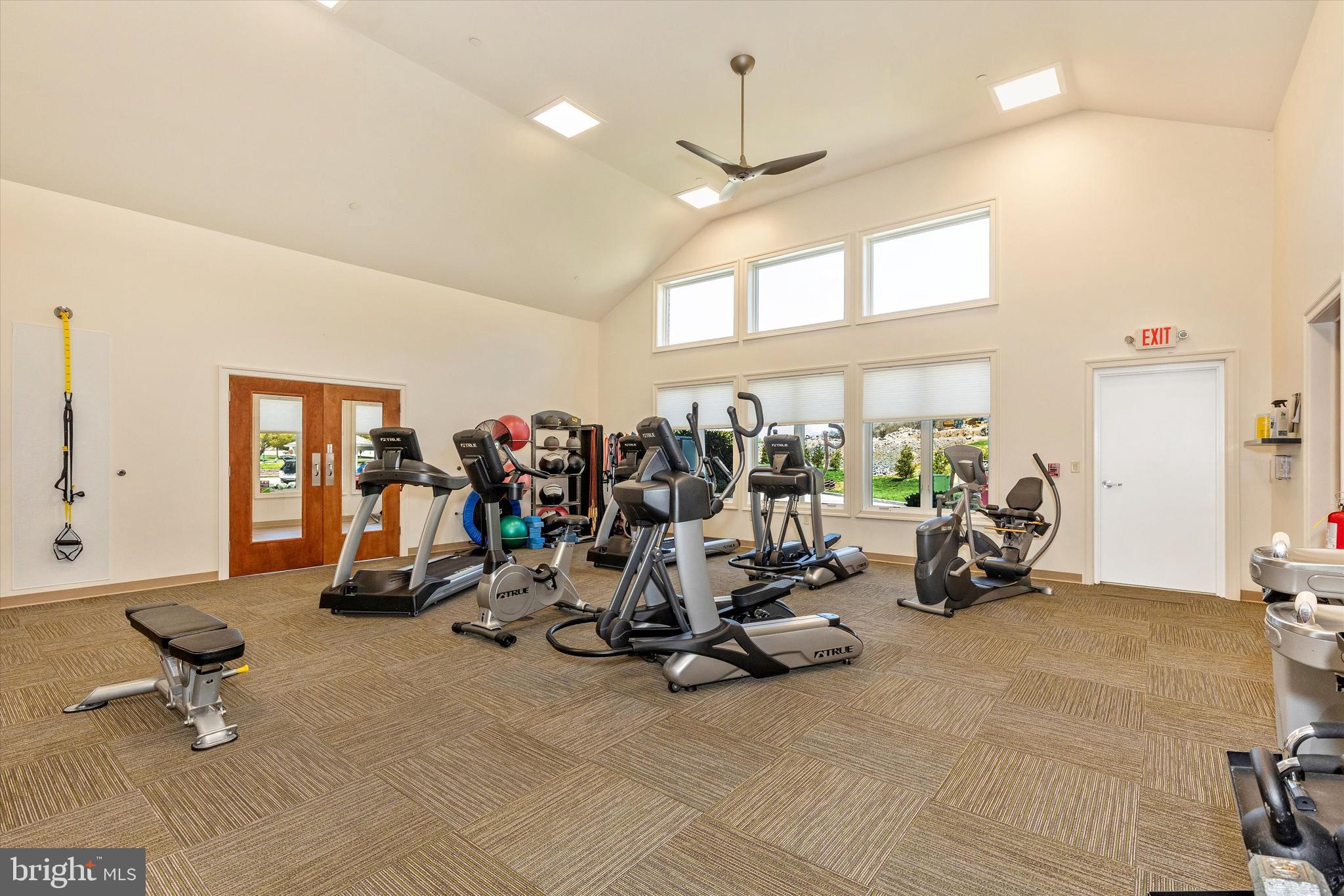 EMERALD POINTE - Residential