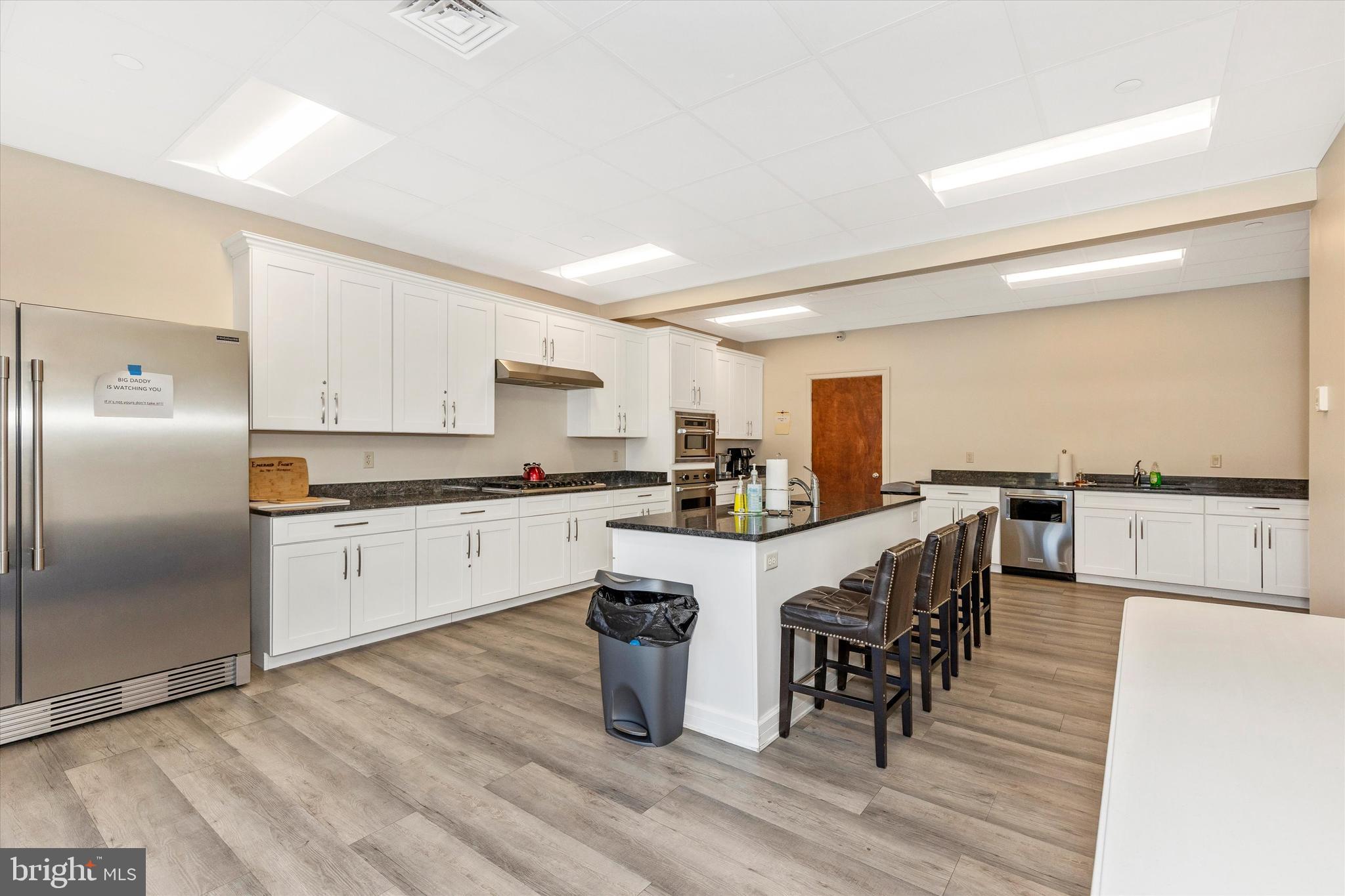 EMERALD POINTE - Residential