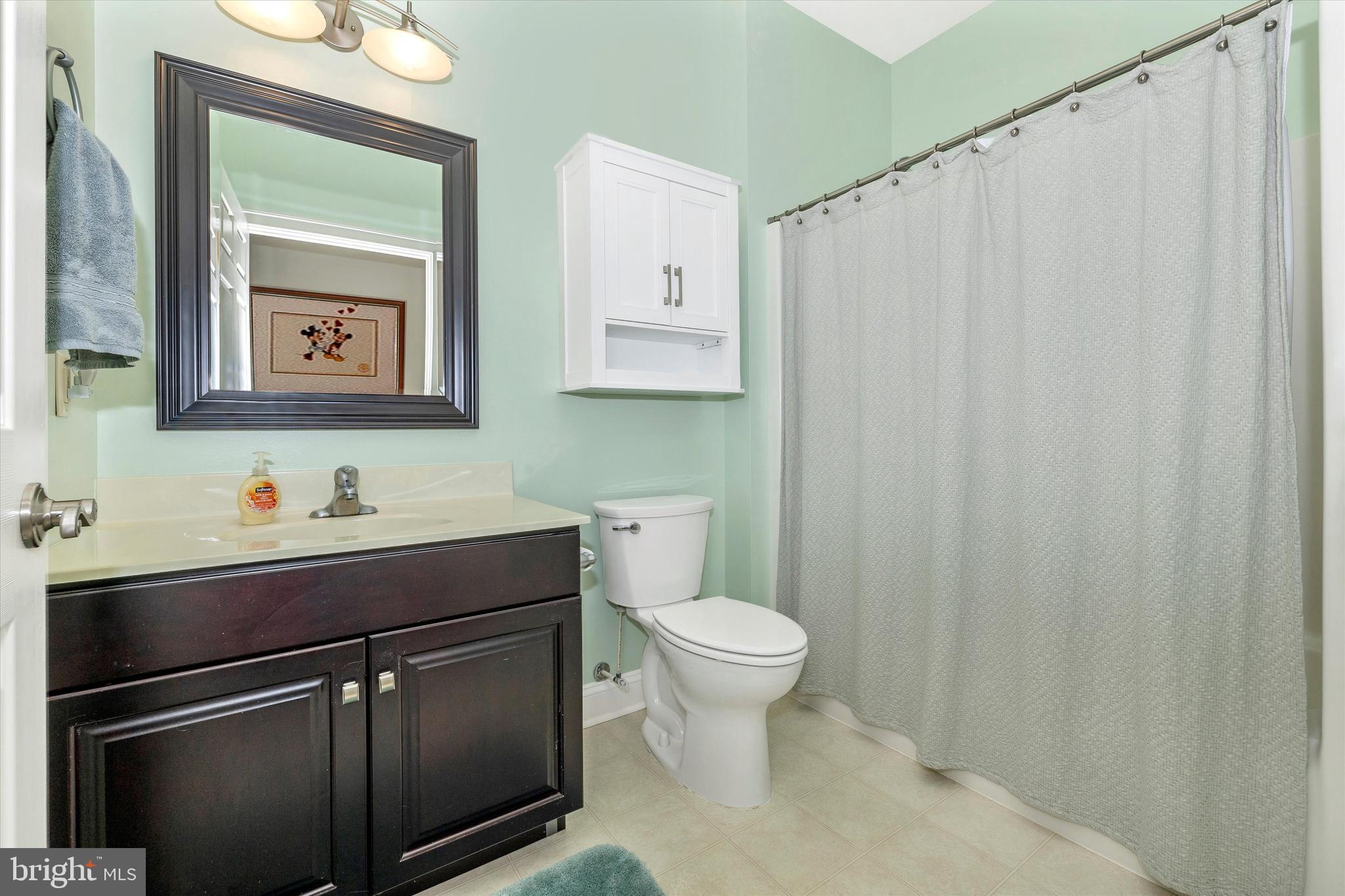 EMERALD POINTE - Residential