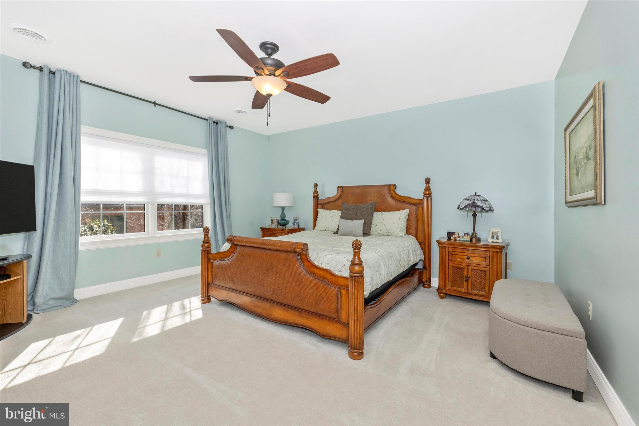 EMERALD POINTE - Residential