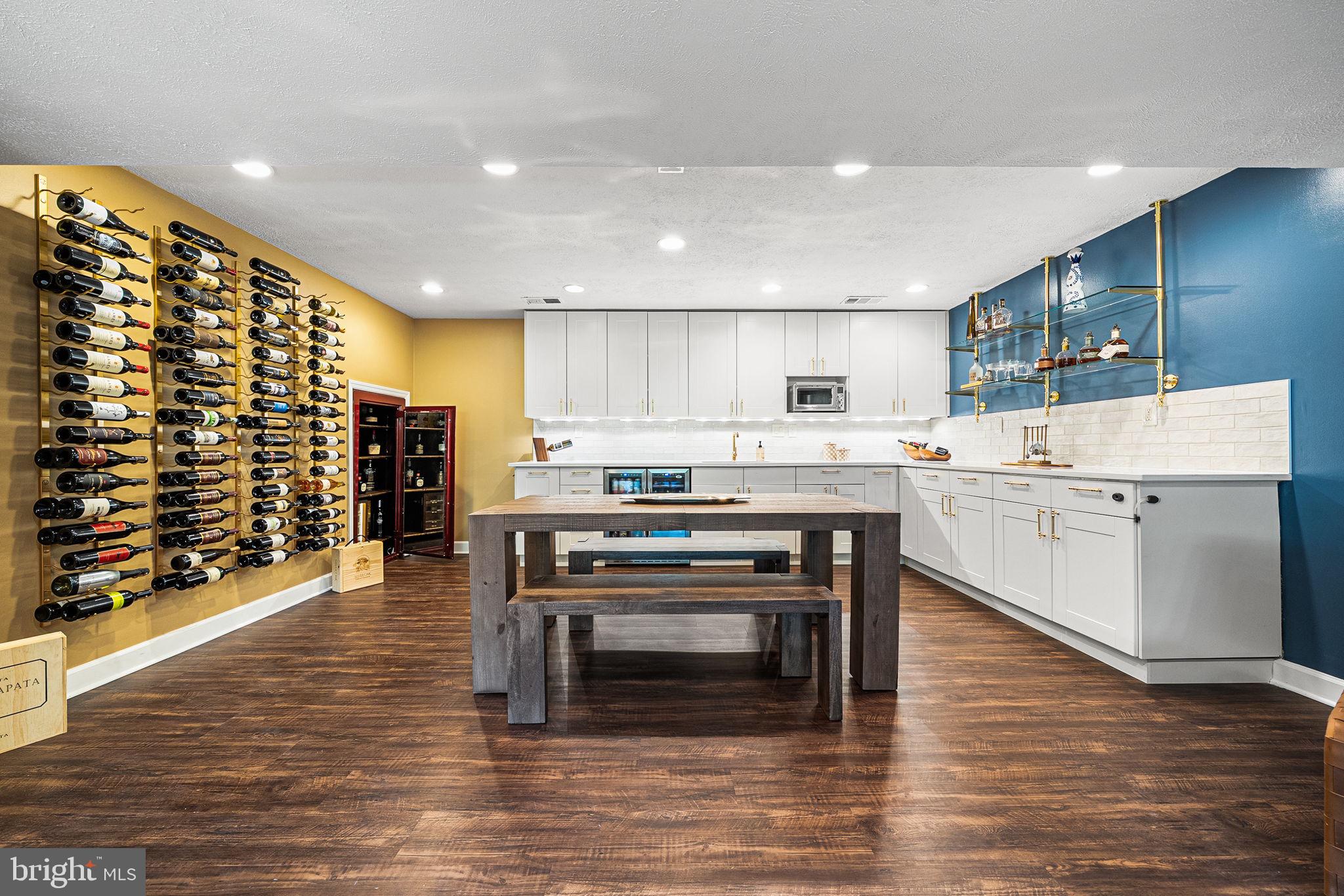 DONALDSON RUN - Residential