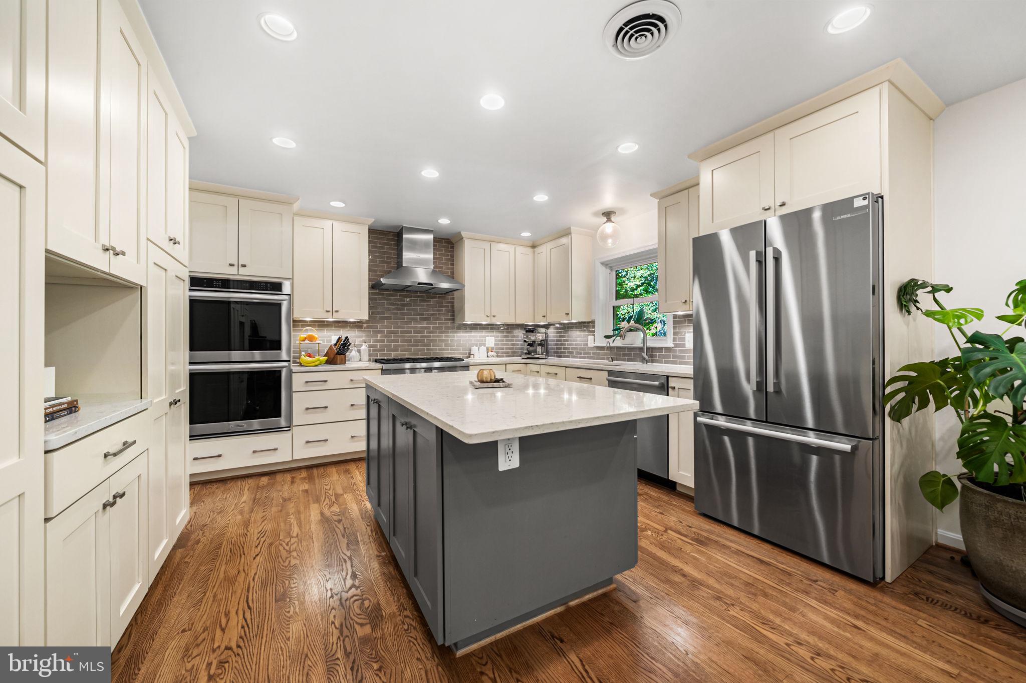 DONALDSON RUN - Residential