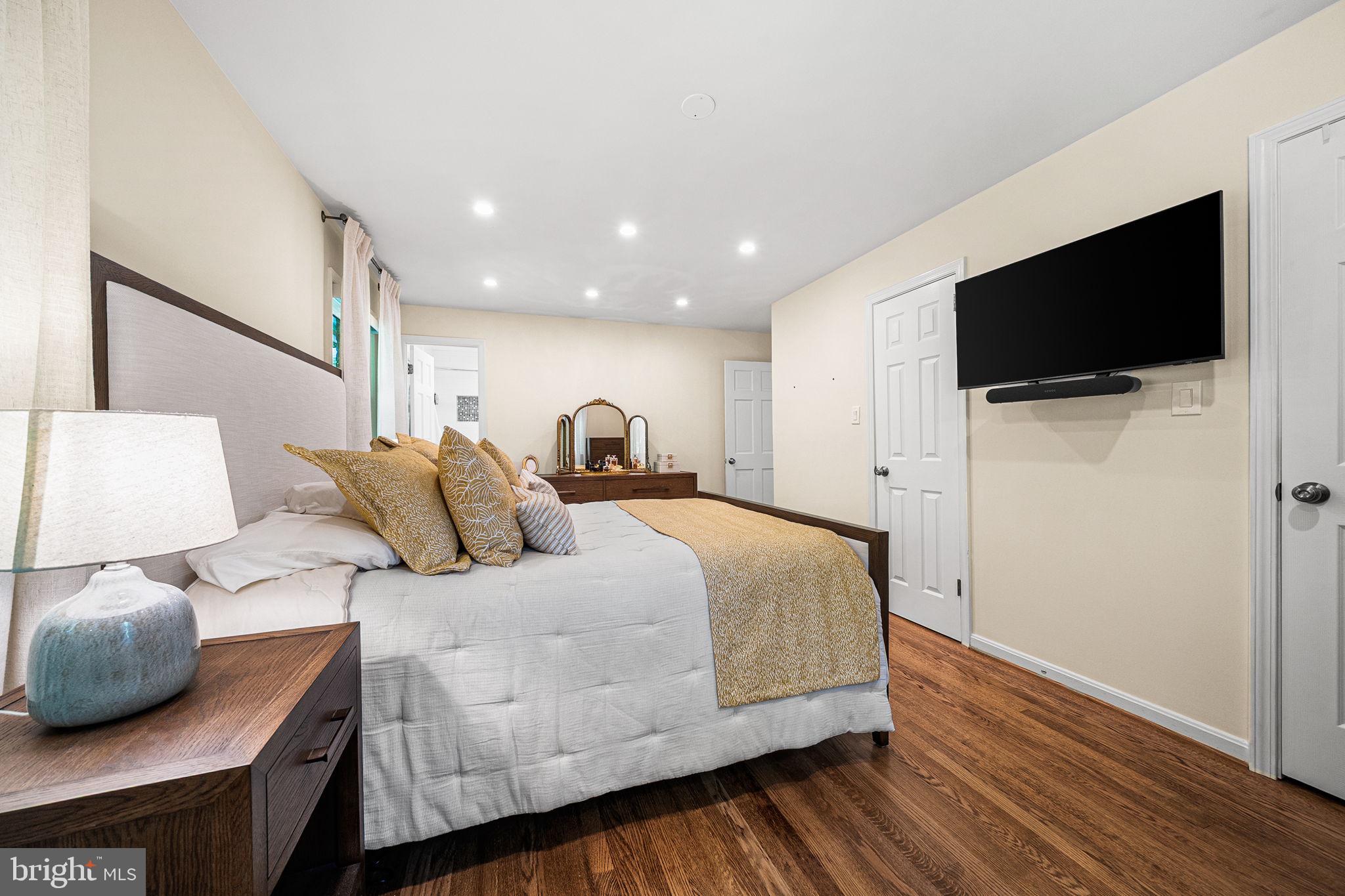 DONALDSON RUN - Residential