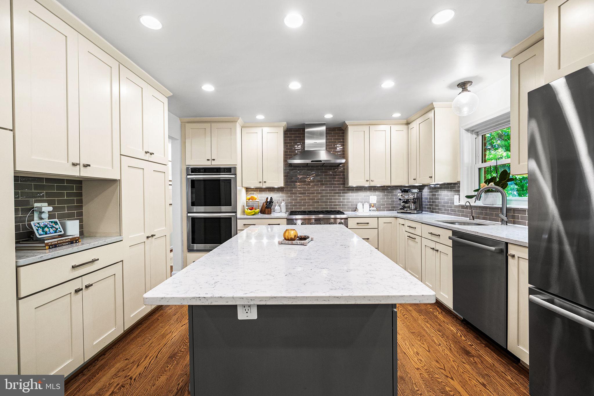 DONALDSON RUN - Residential