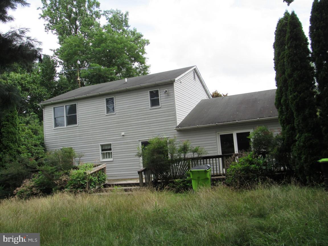 403 WOODRIDGE COURT