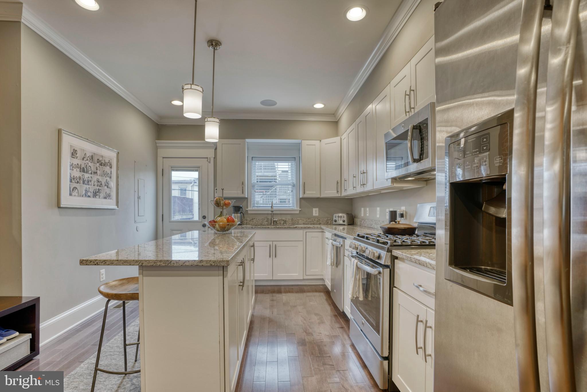 HIGHLANDTOWN - Residential