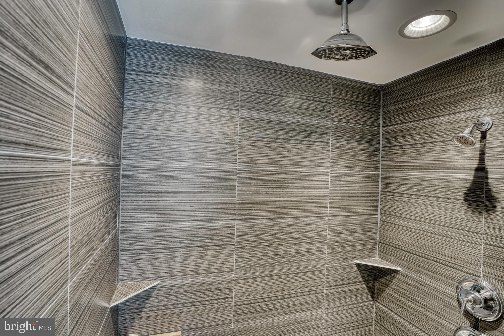 HIGHLANDTOWN - Residential