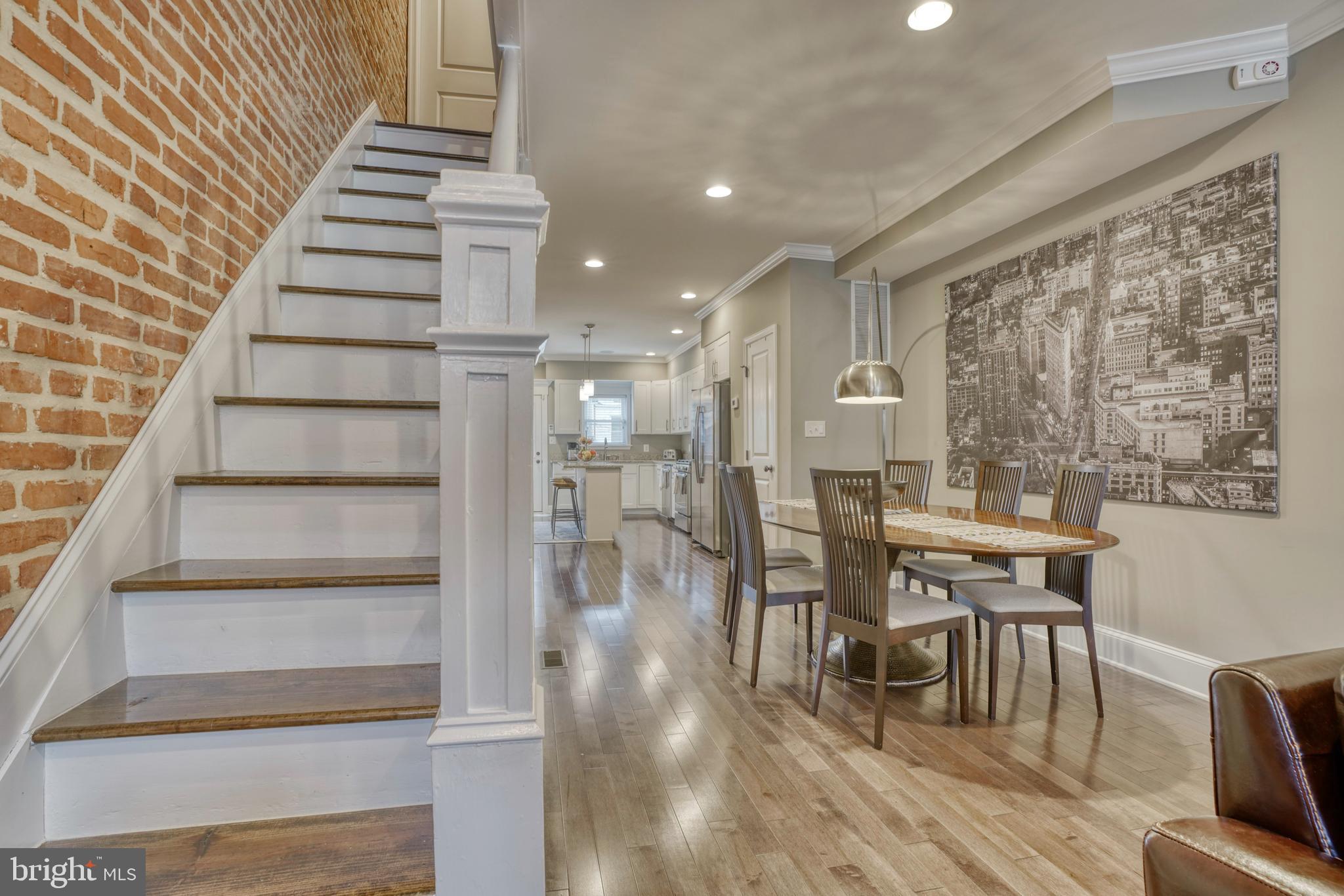 HIGHLANDTOWN - Residential