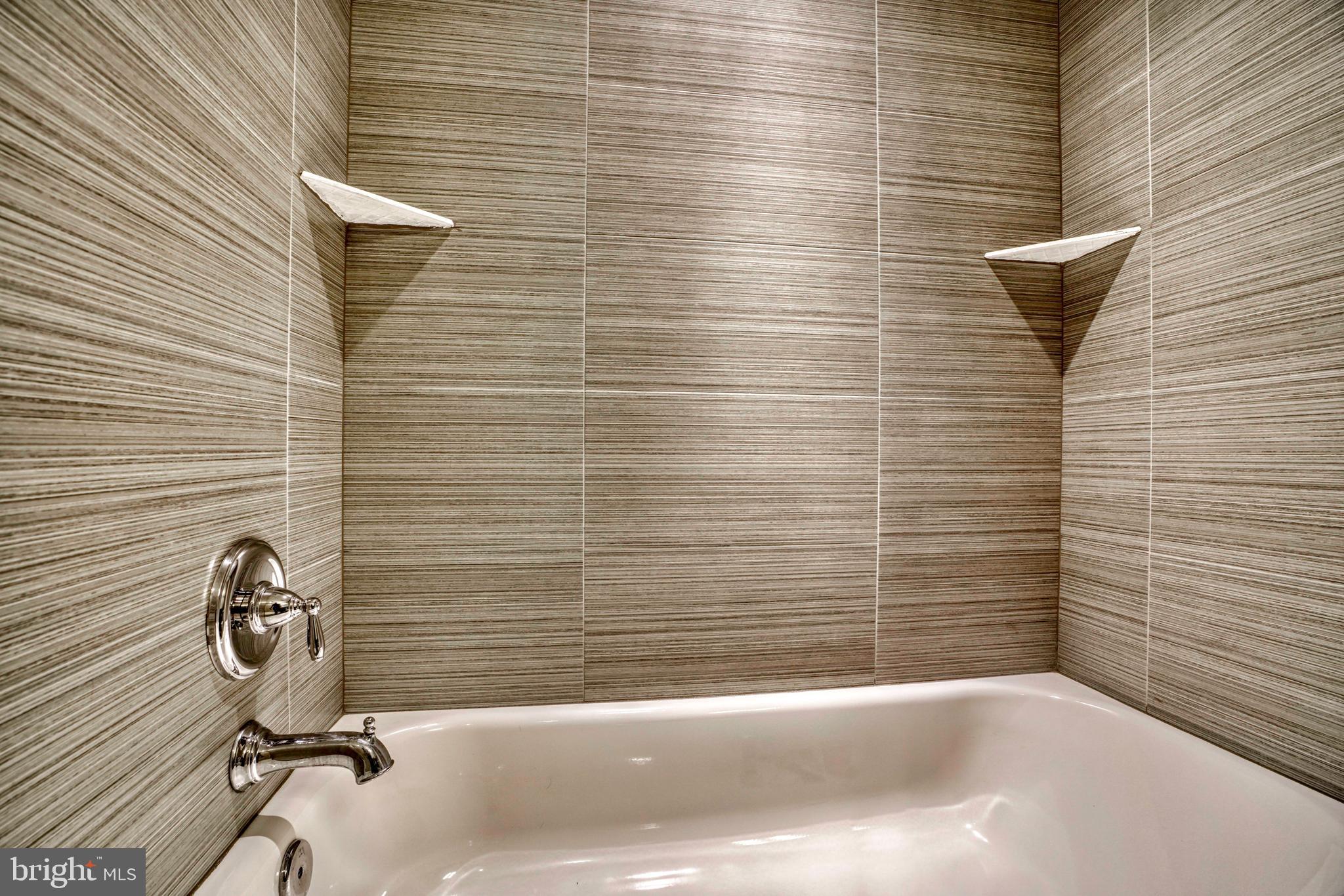 HIGHLANDTOWN - Residential