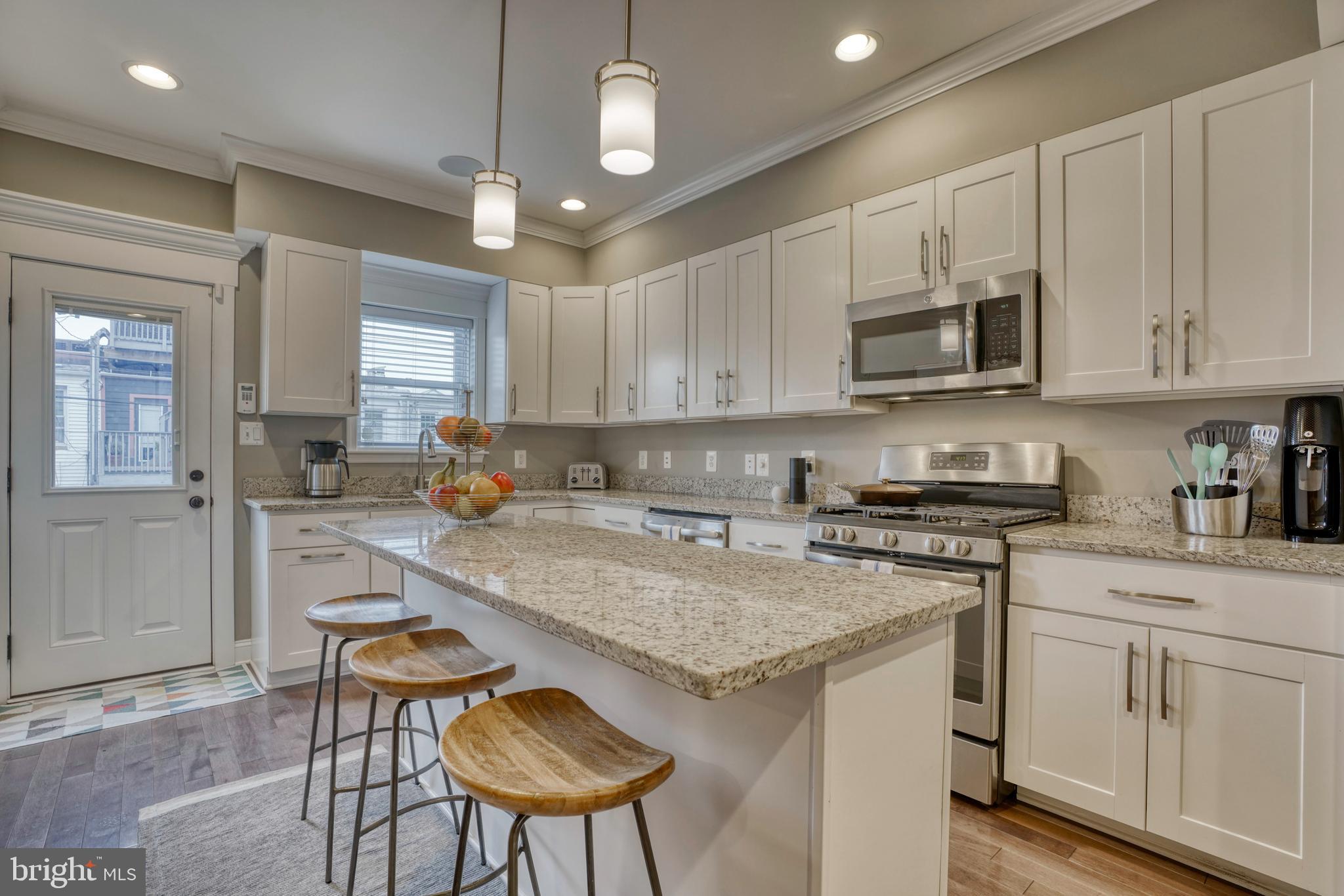 HIGHLANDTOWN - Residential