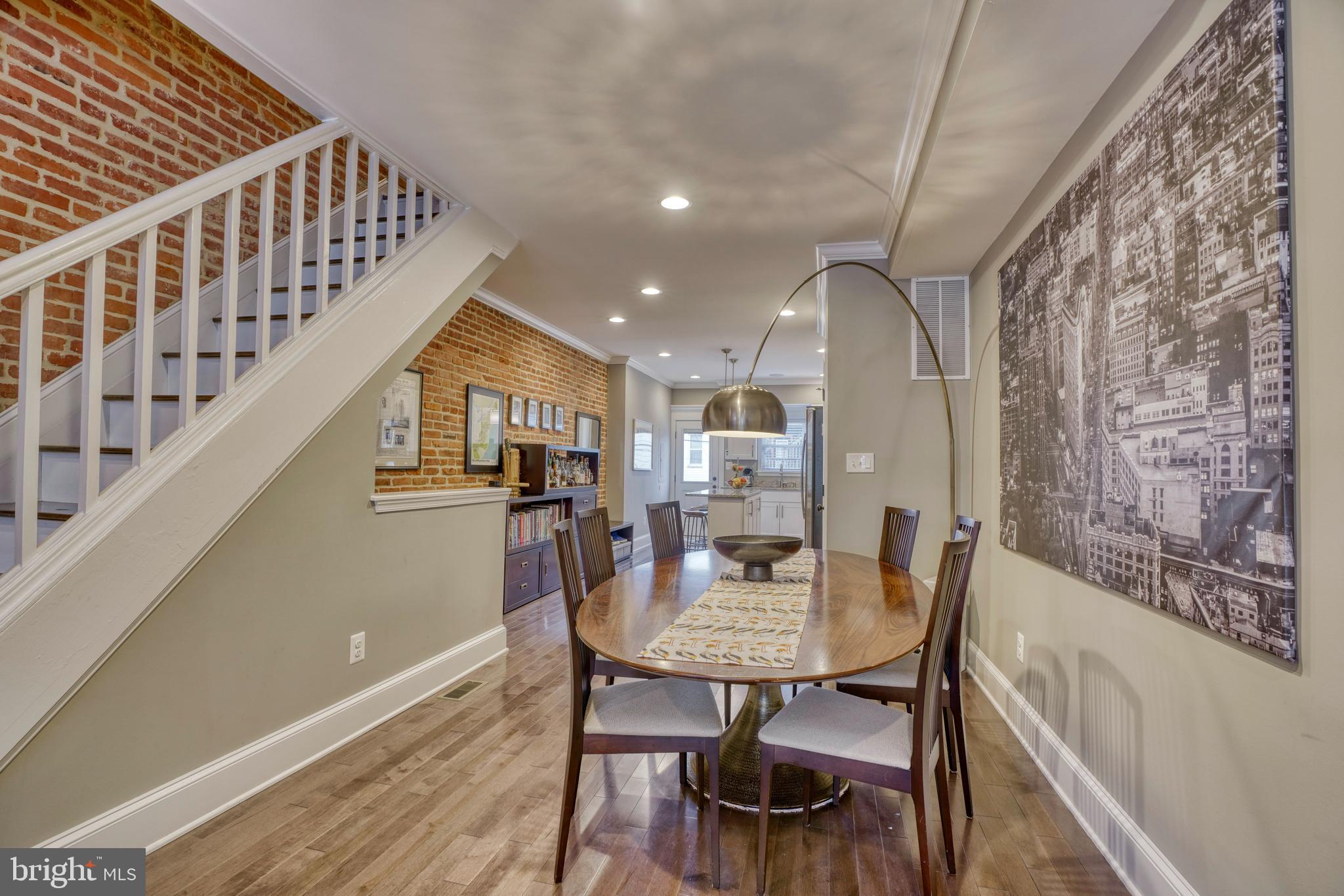 HIGHLANDTOWN - Residential