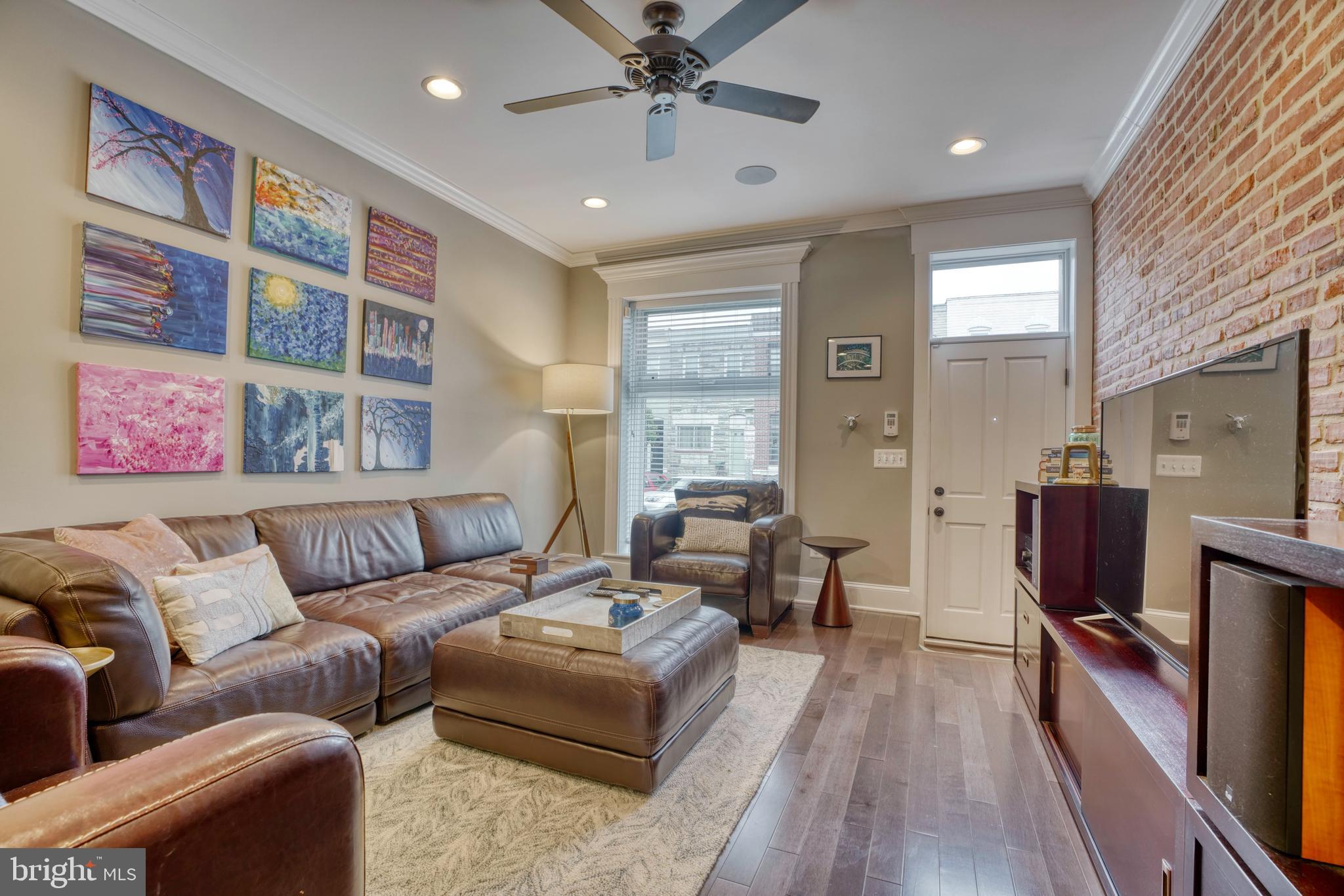 HIGHLANDTOWN - Residential