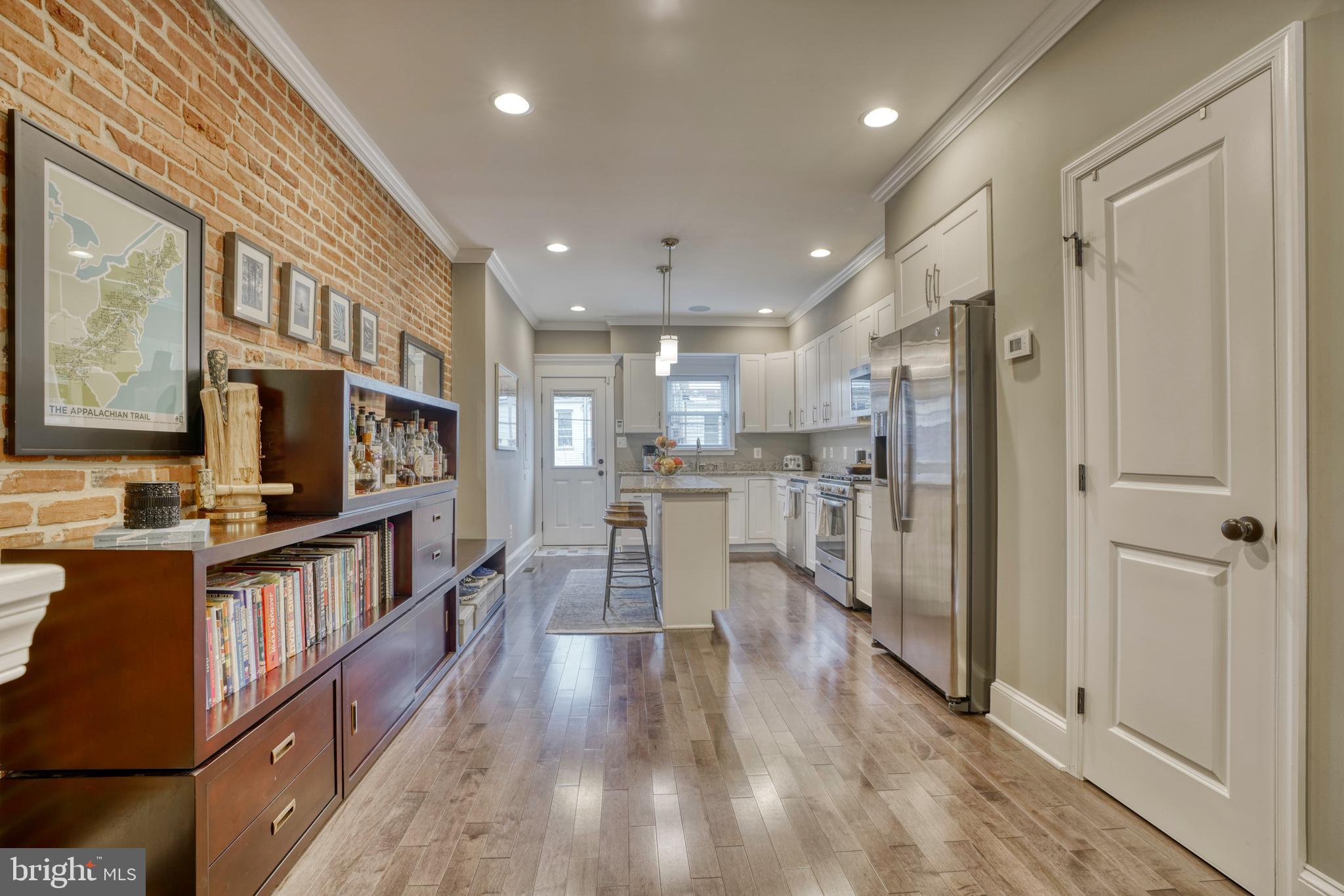 HIGHLANDTOWN - Residential