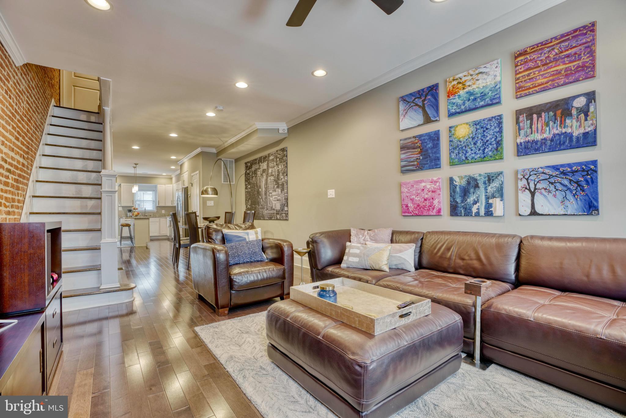 HIGHLANDTOWN - Residential