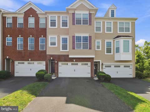 Townhouse For Sale - 19 Rosy Ridge Court<br/> TELFORD, PA 18969