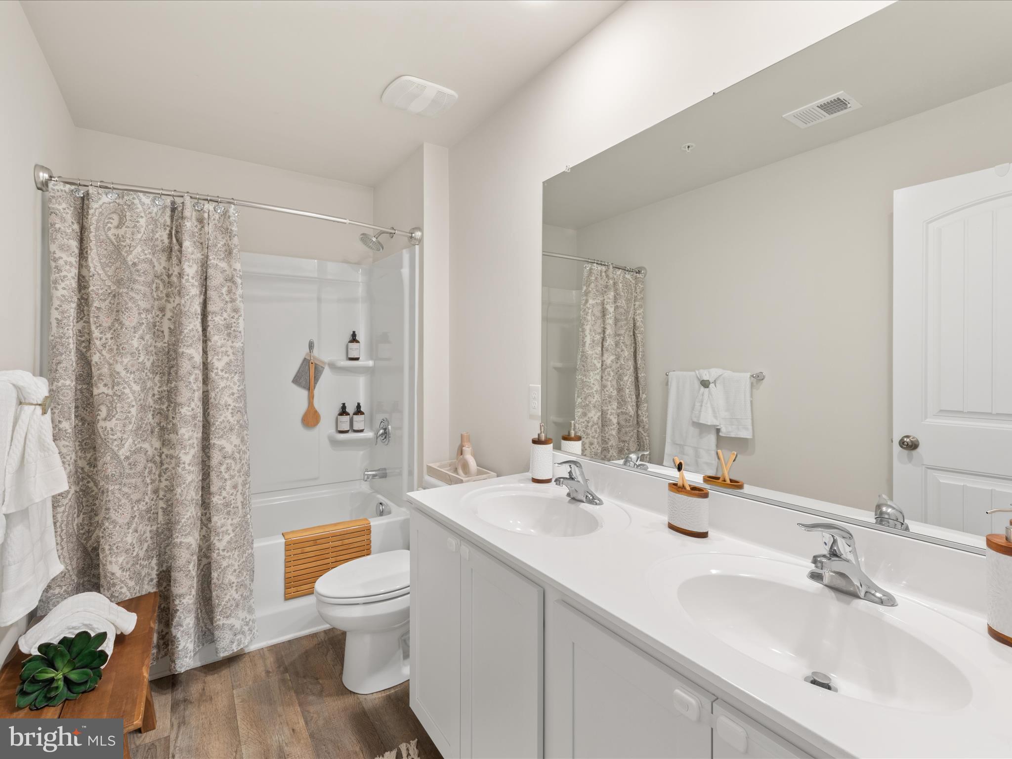 SASSAFRAS MEADOWS - Residential