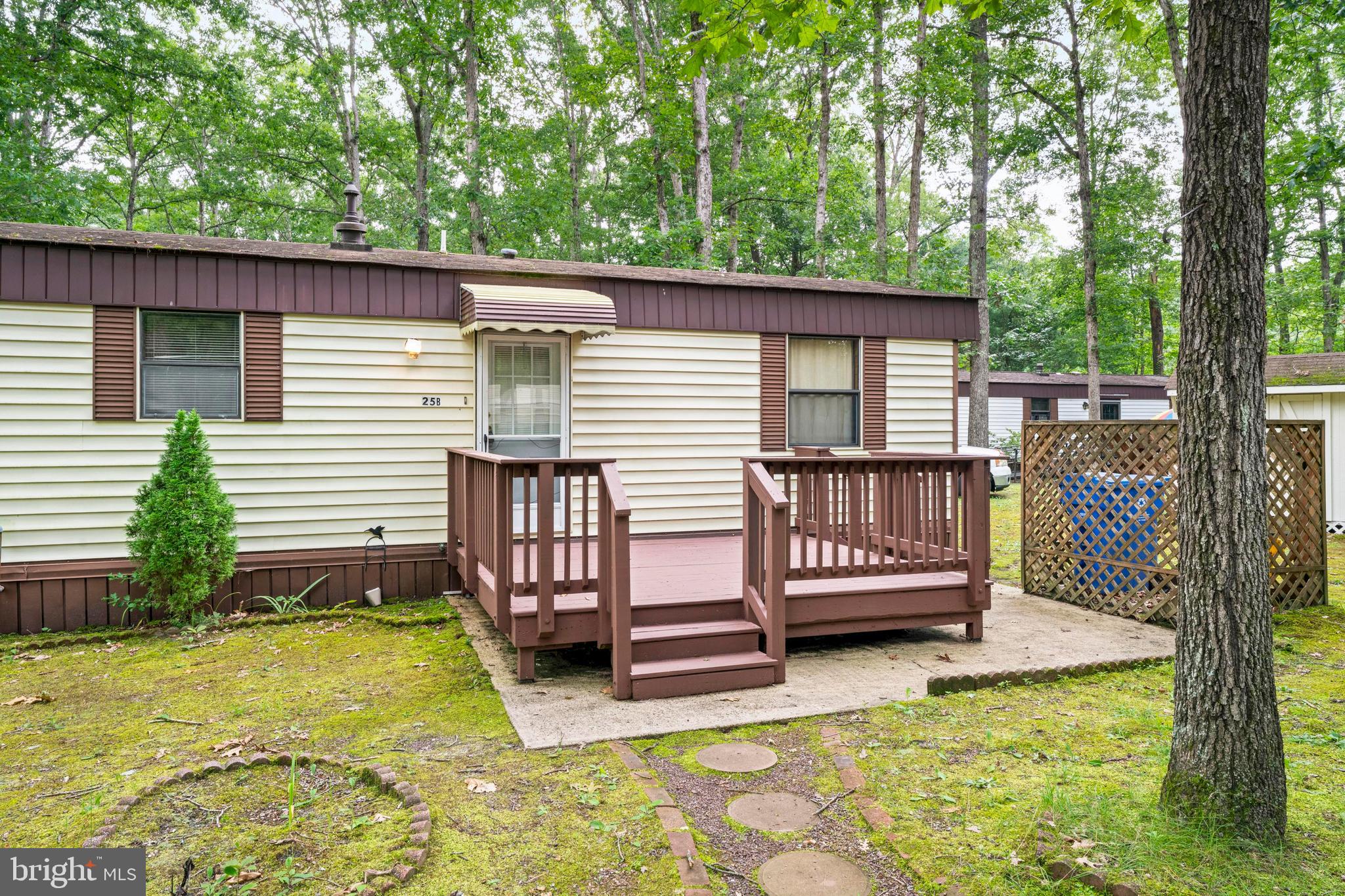 25B OAKVIEW COURT