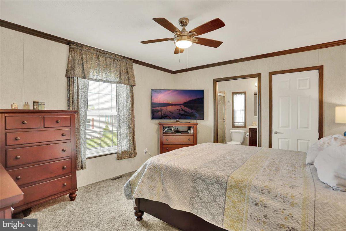 LAUREL COMMONS - Residential