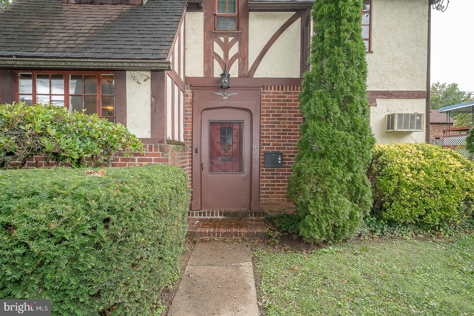 99 W GREENWOOD AVENUE