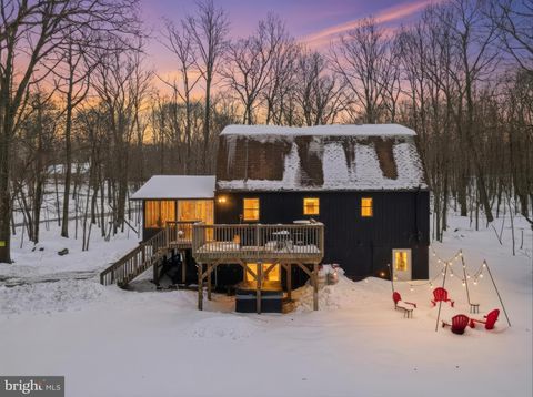 Photo of 2309 Deer Track Lane, EAST STROUDSBURG, PA 18302 (MLS # PAMR2006074)