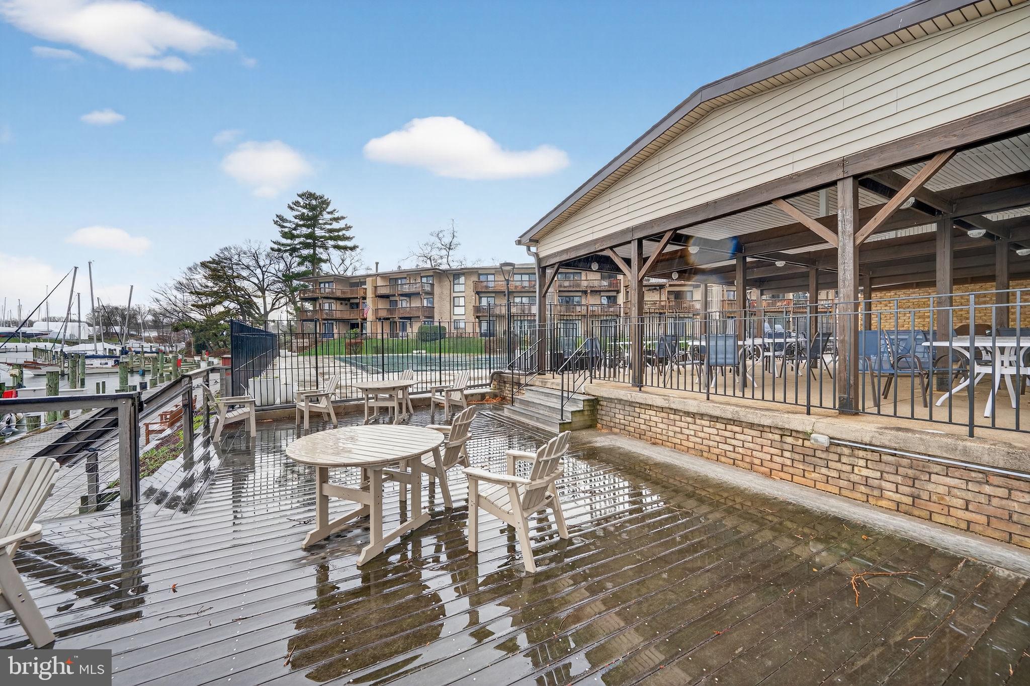 SEVERN HOUSE - Residential