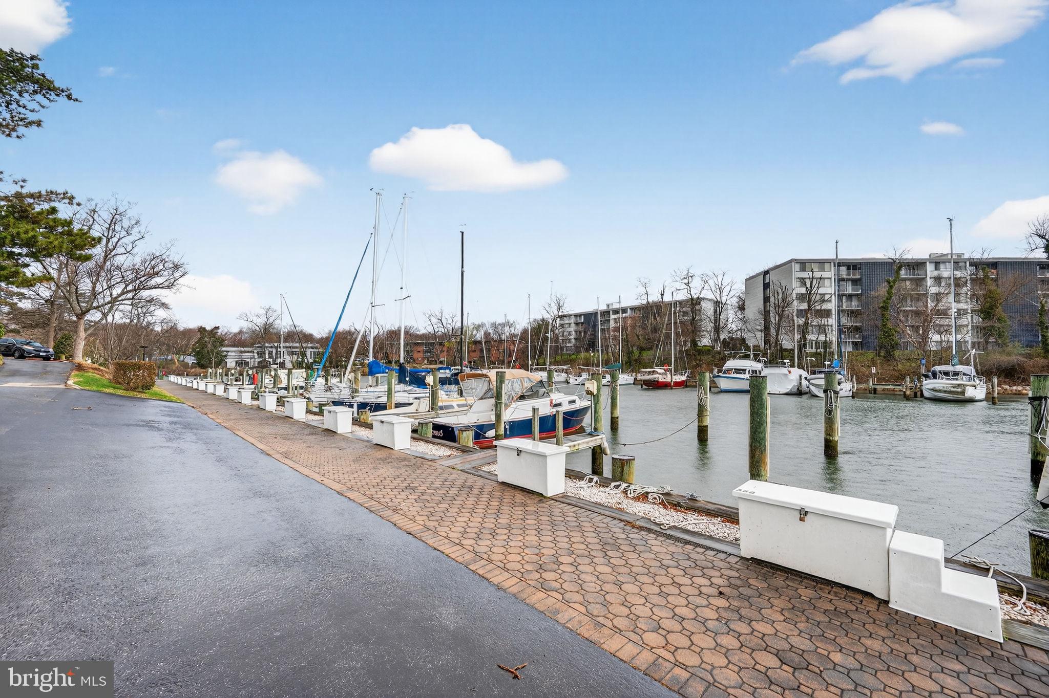 SEVERN HOUSE - Residential