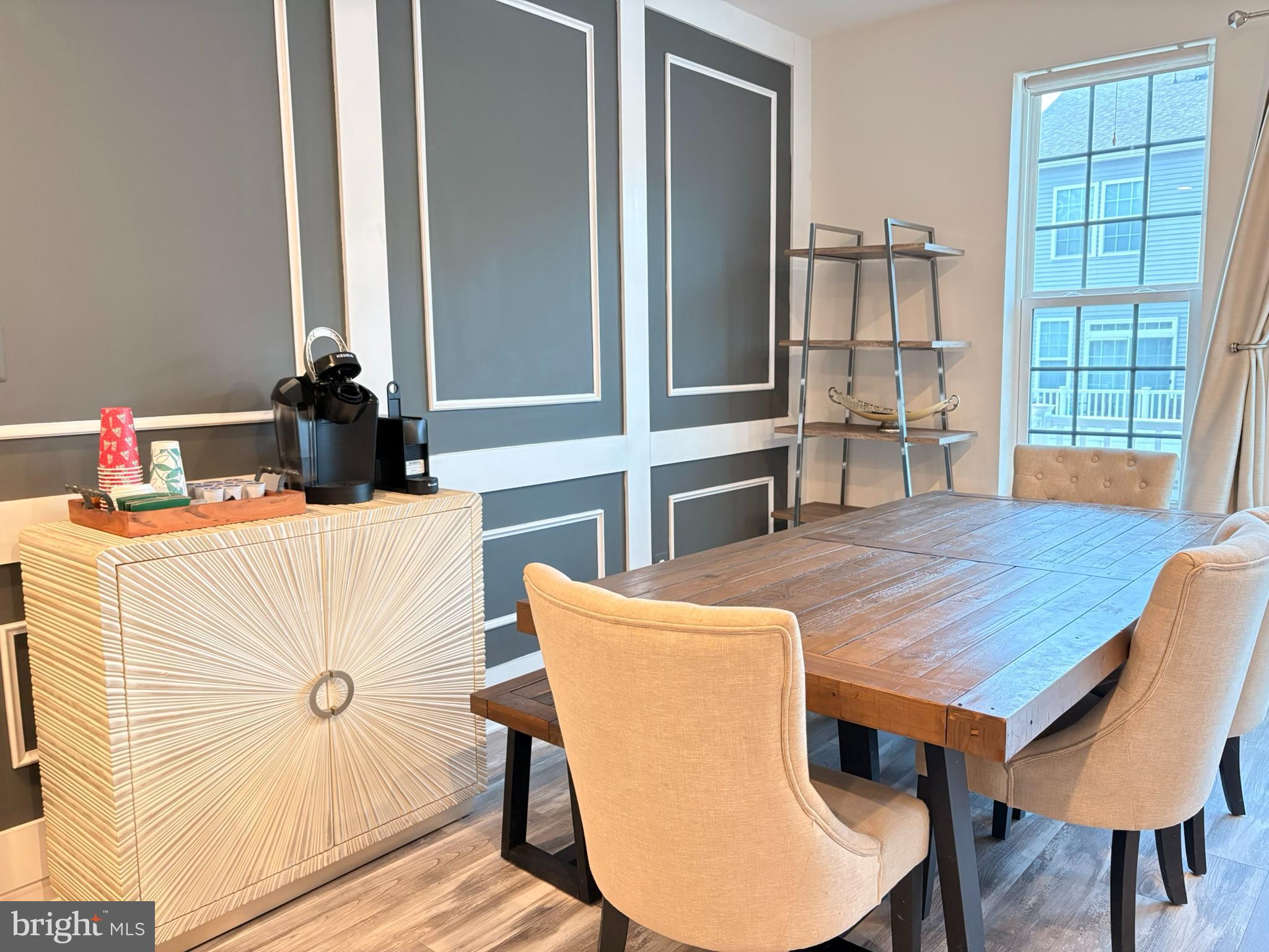 METRO POINTE - Residential