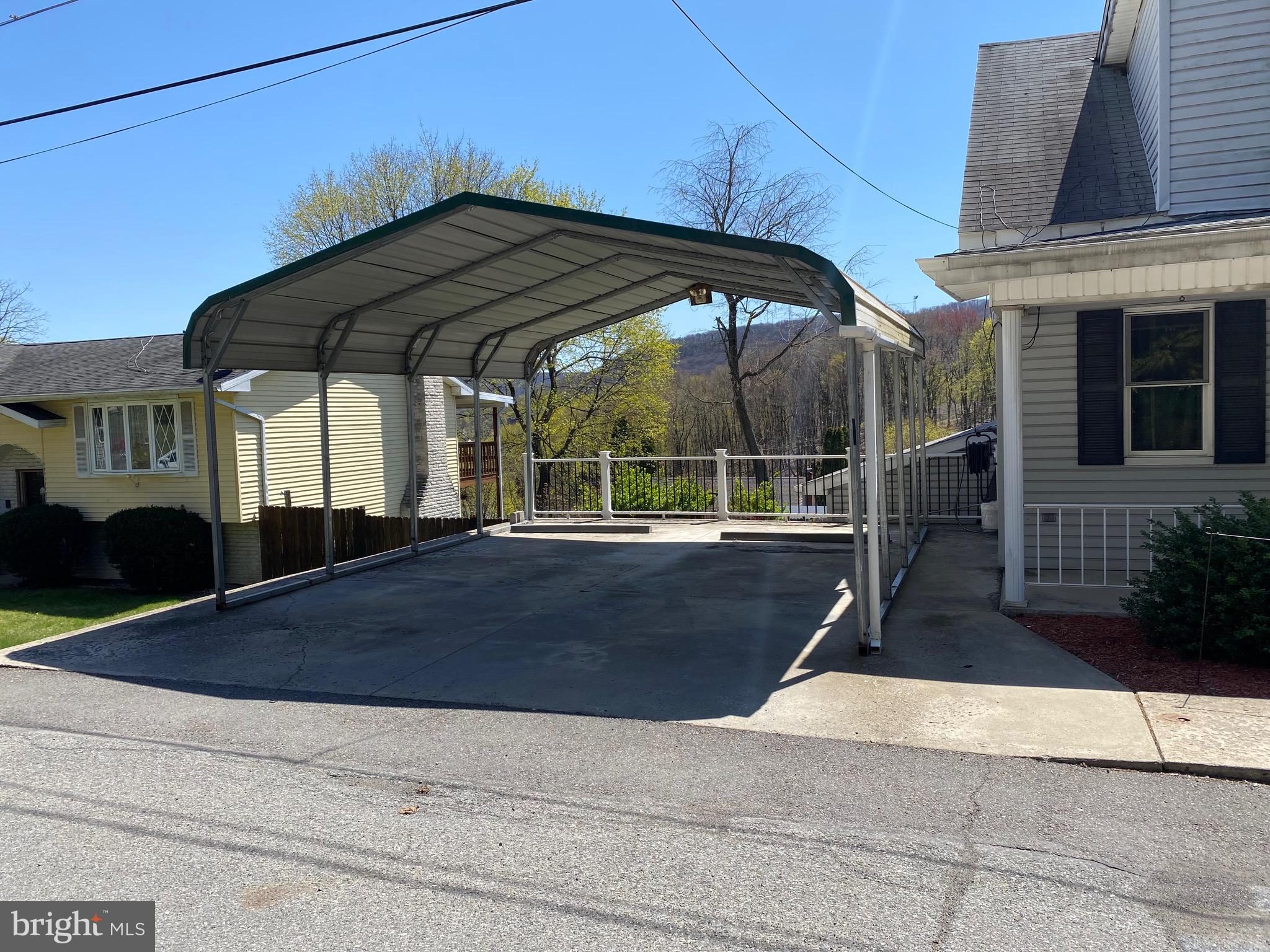 MOUNT HOPE - Residential