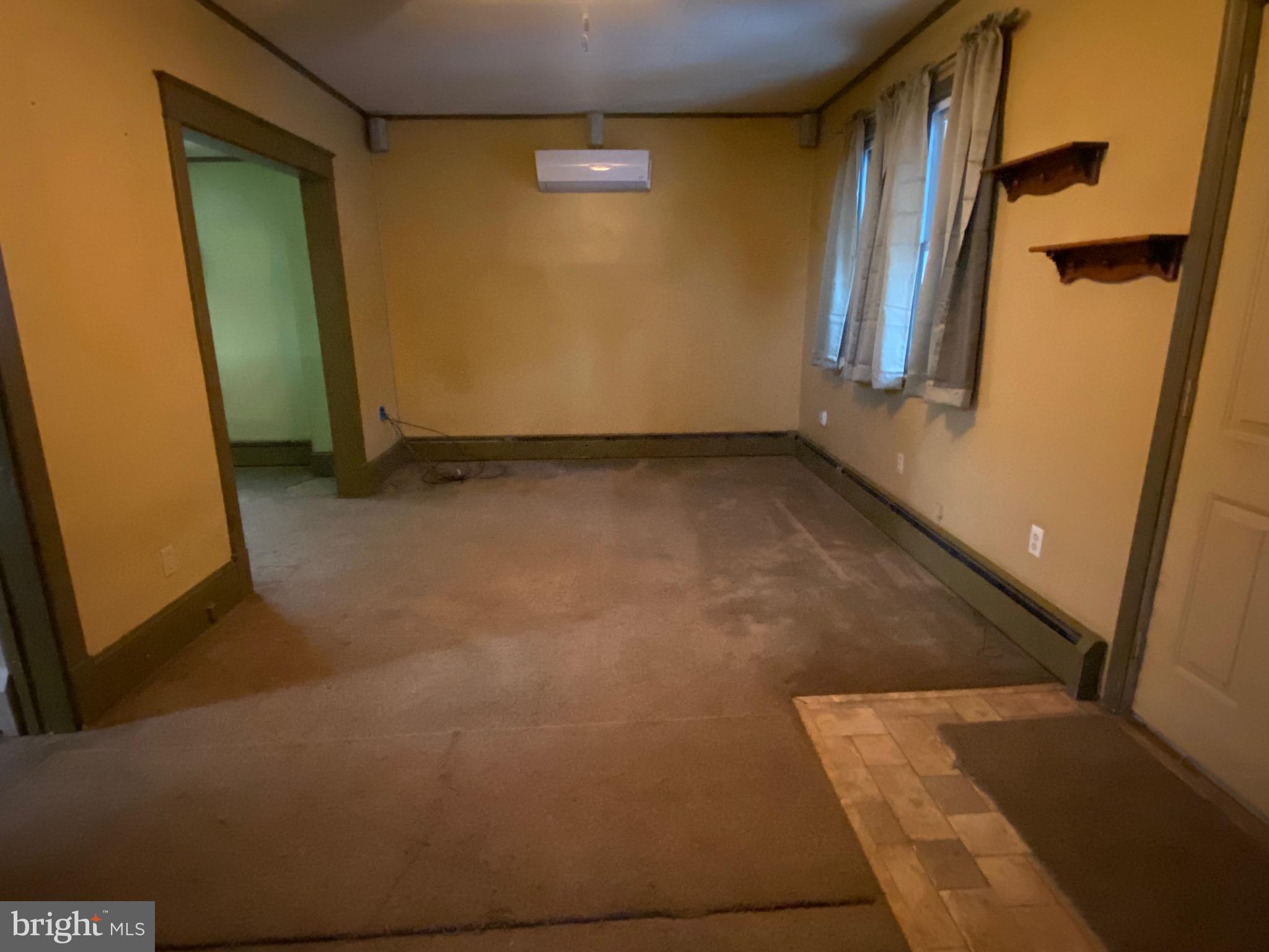 MOUNT HOPE - Residential