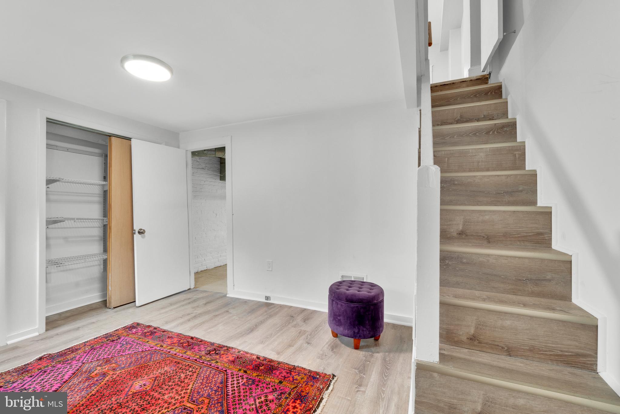 WAVERLY - Residential