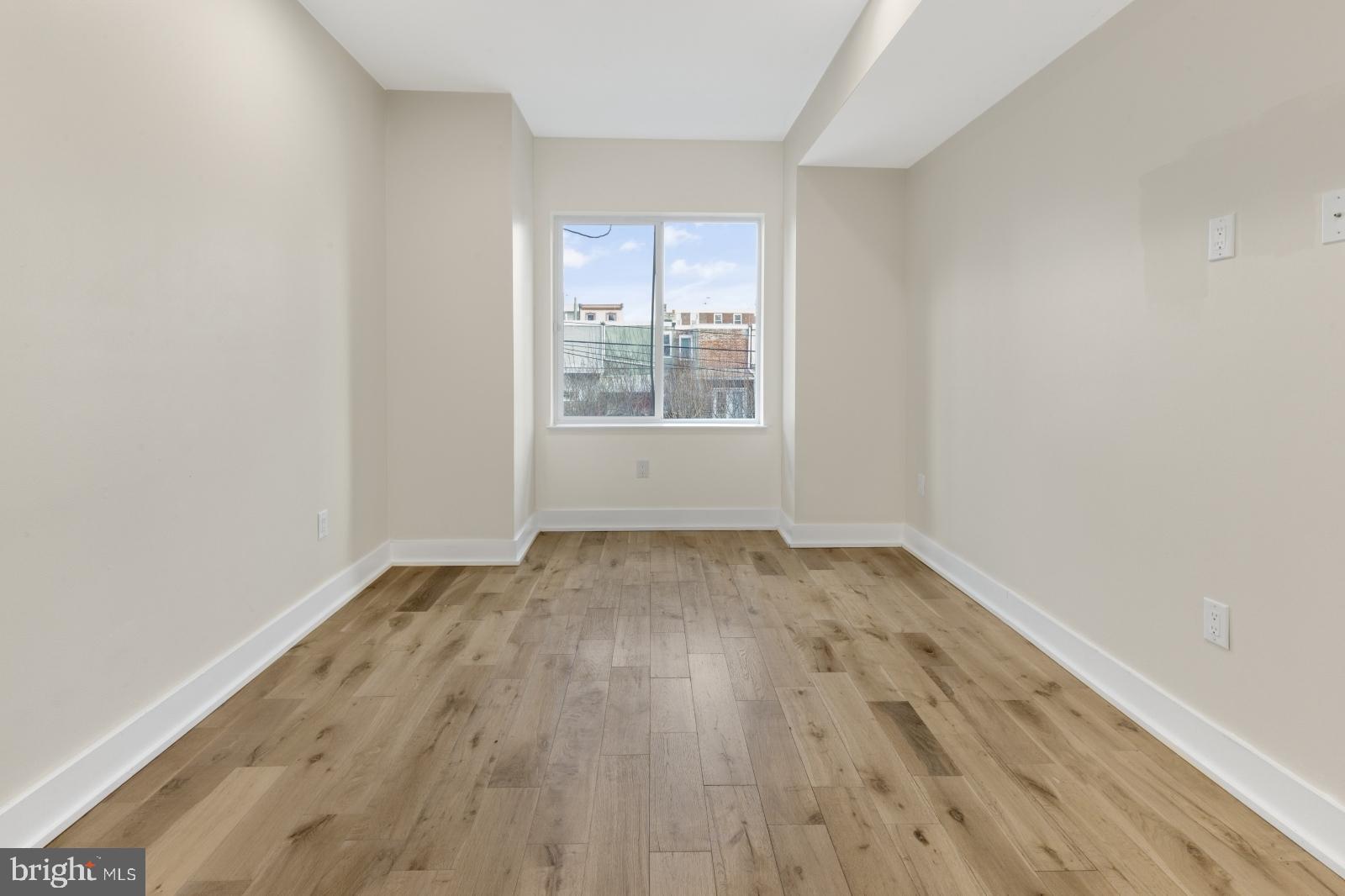 EAST KENSINGTON - Residential Lease