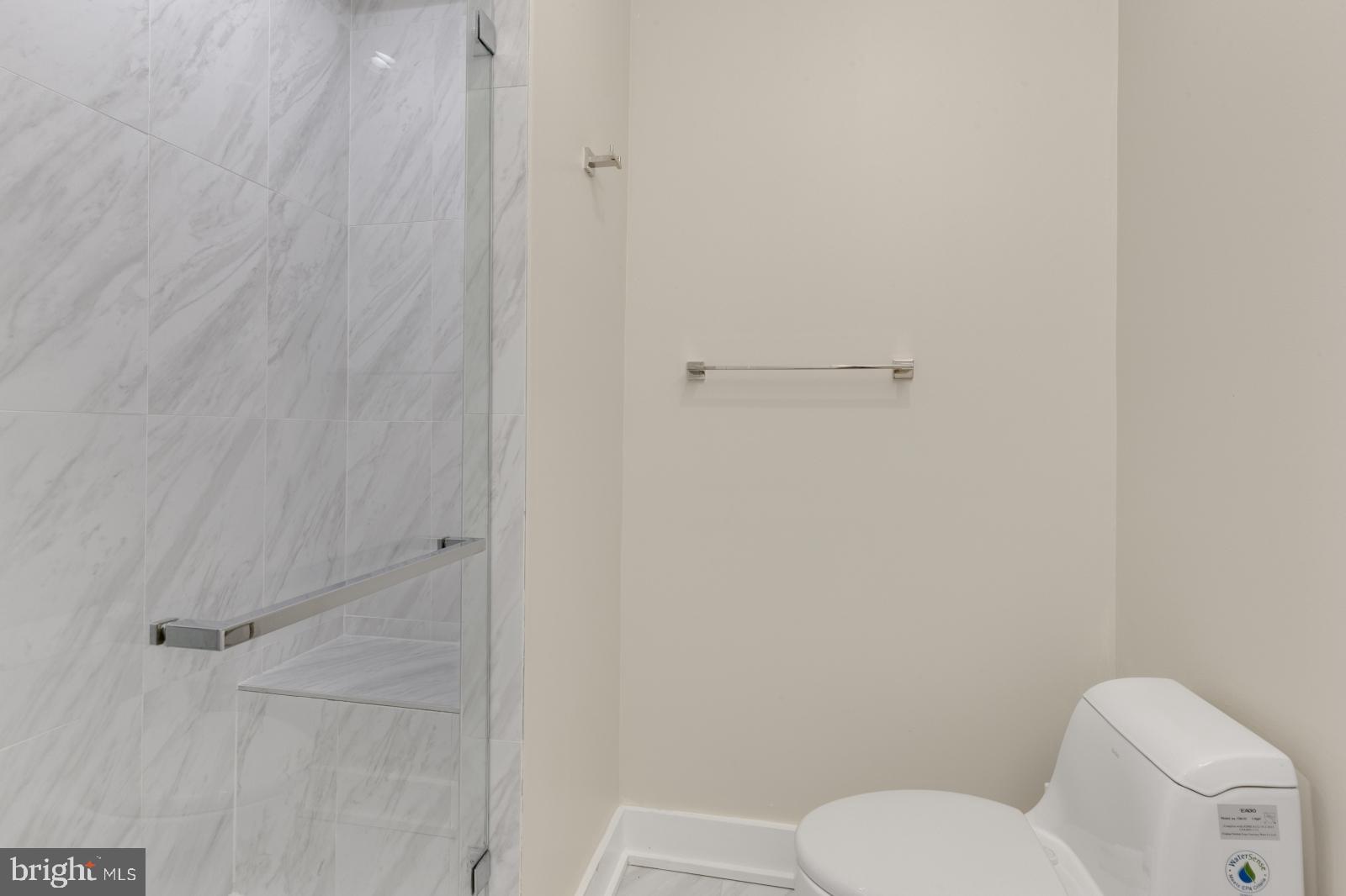 EAST KENSINGTON - Residential Lease