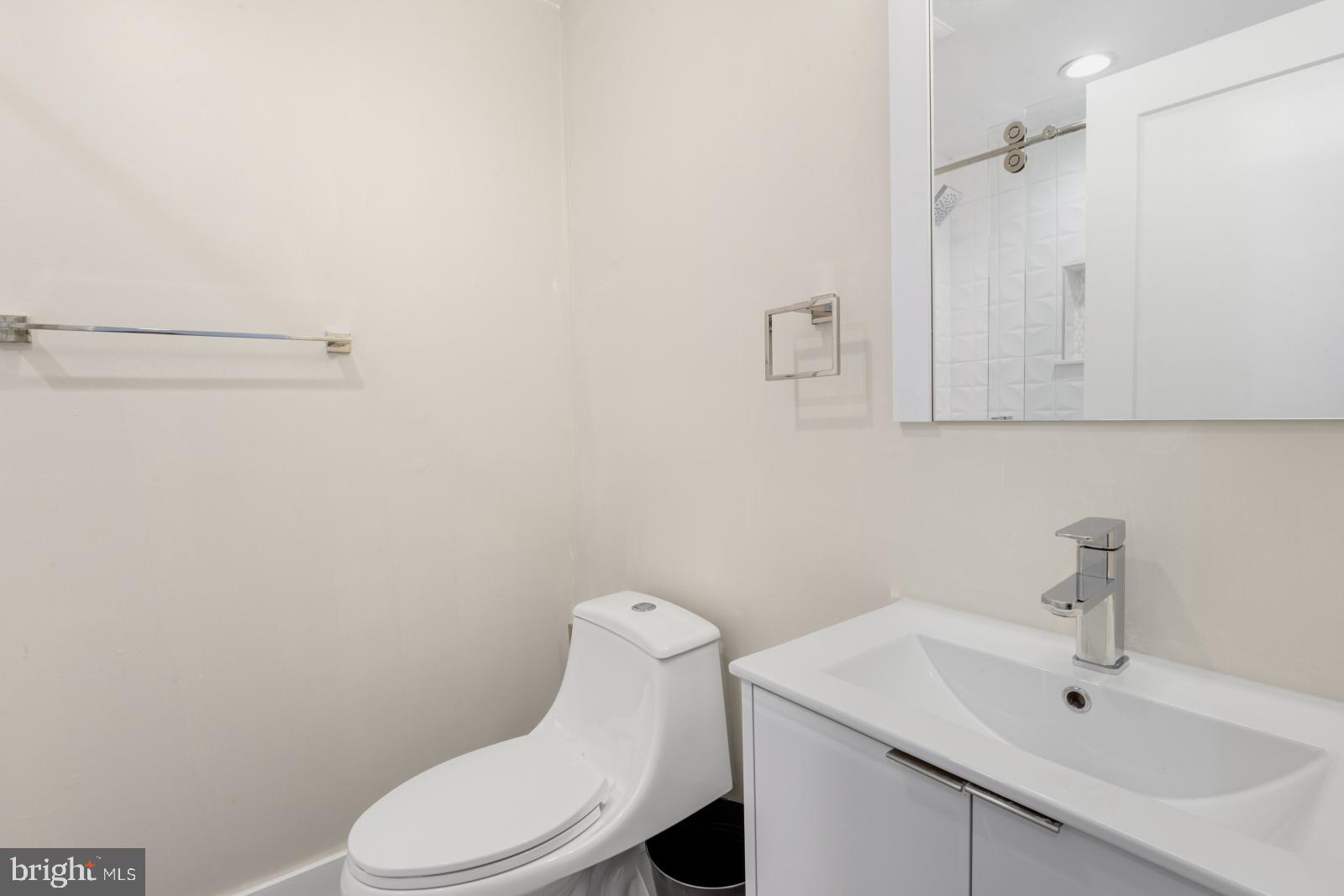 EAST KENSINGTON - Residential Lease