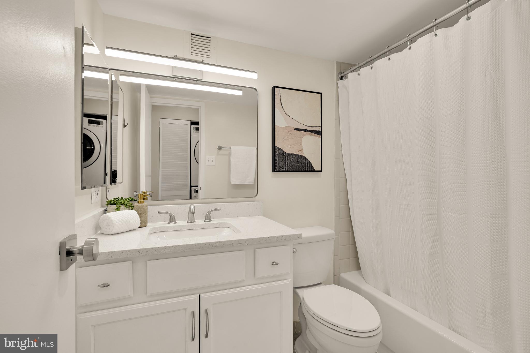 MCLEAN HOUSE NORTH - Residential