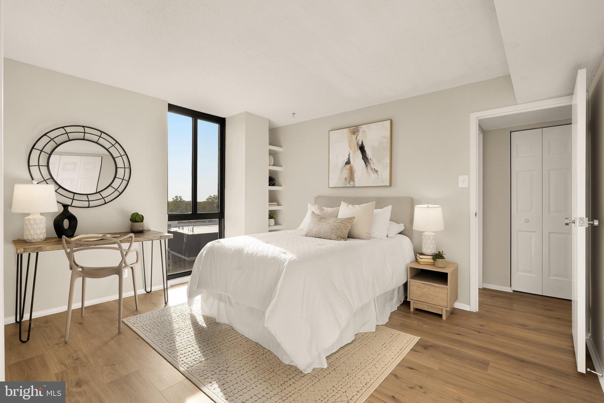 MCLEAN HOUSE NORTH - Residential