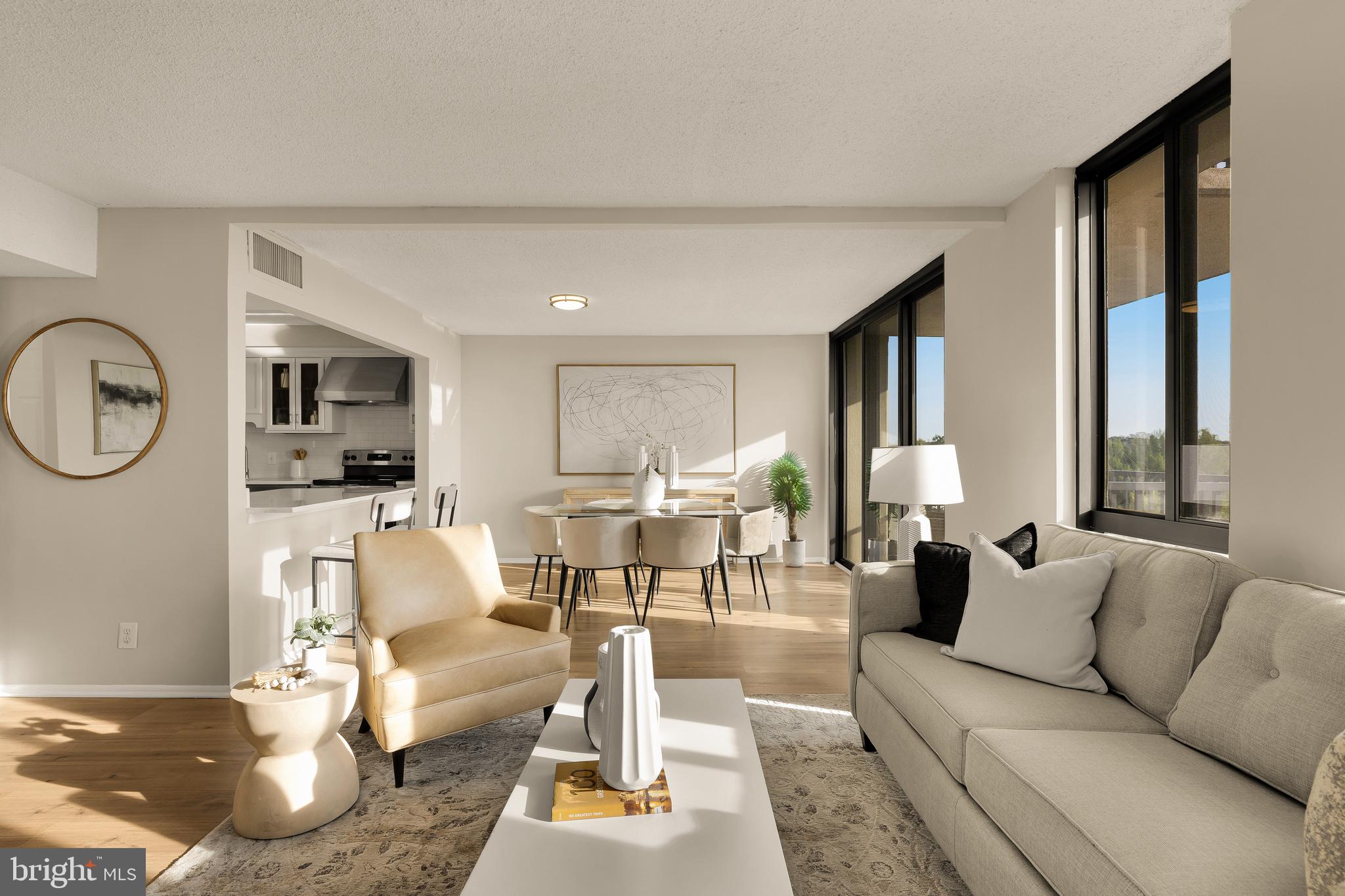 MCLEAN HOUSE NORTH - Residential