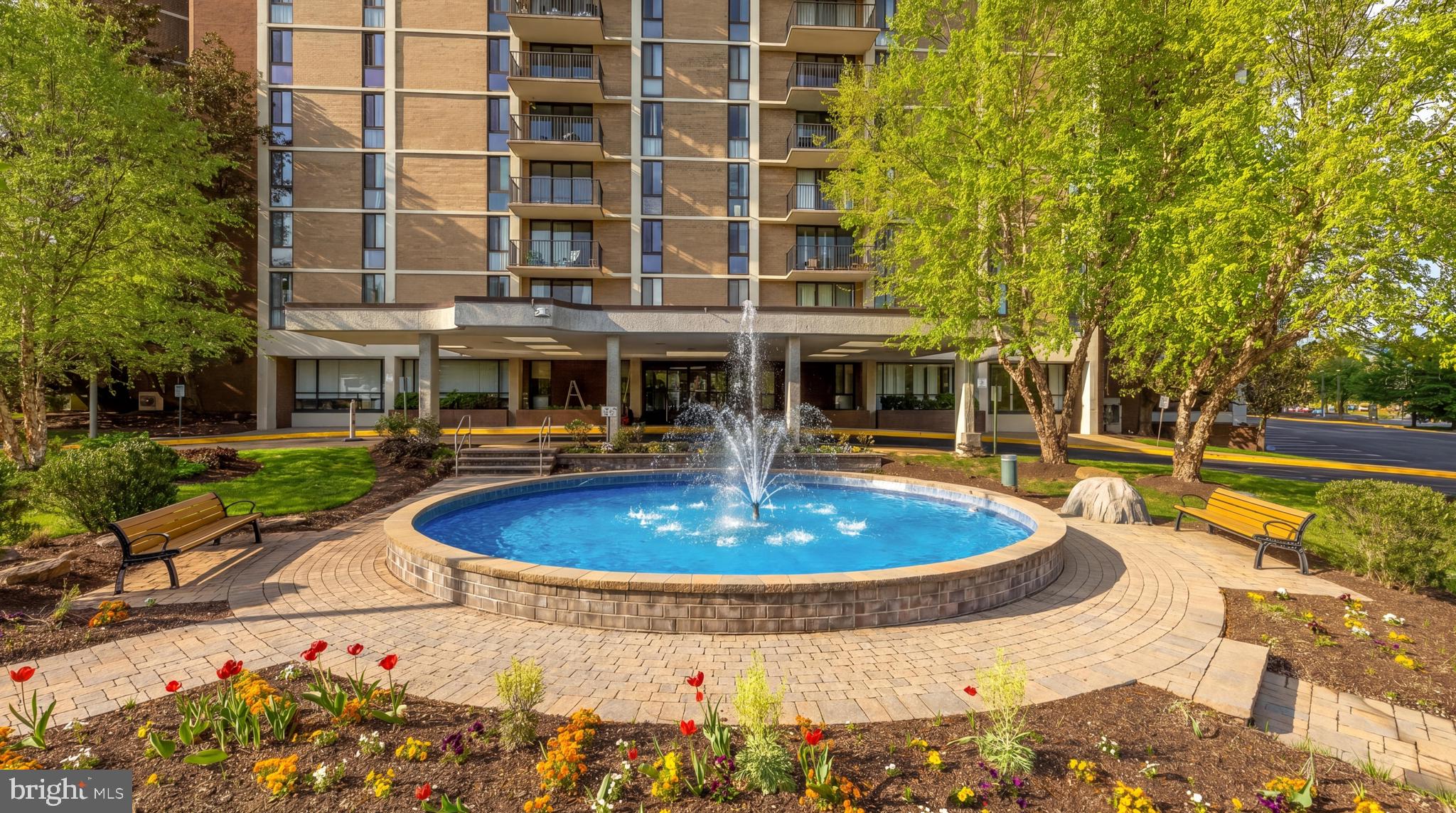 MCLEAN HOUSE NORTH - Residential