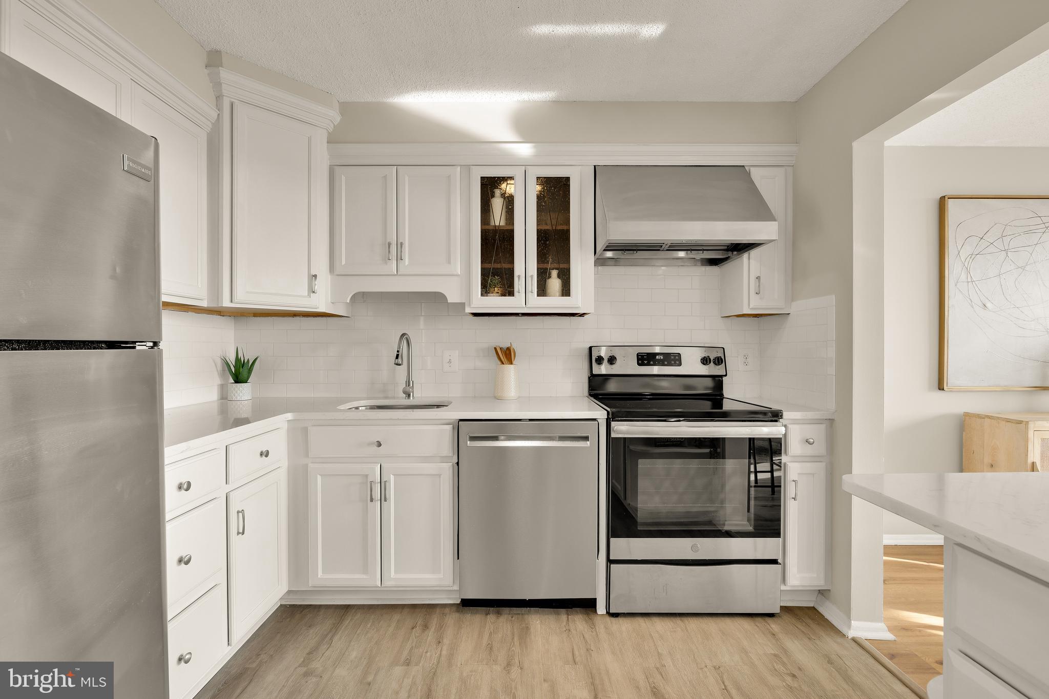 6800 FLEETWOOD ROAD 901