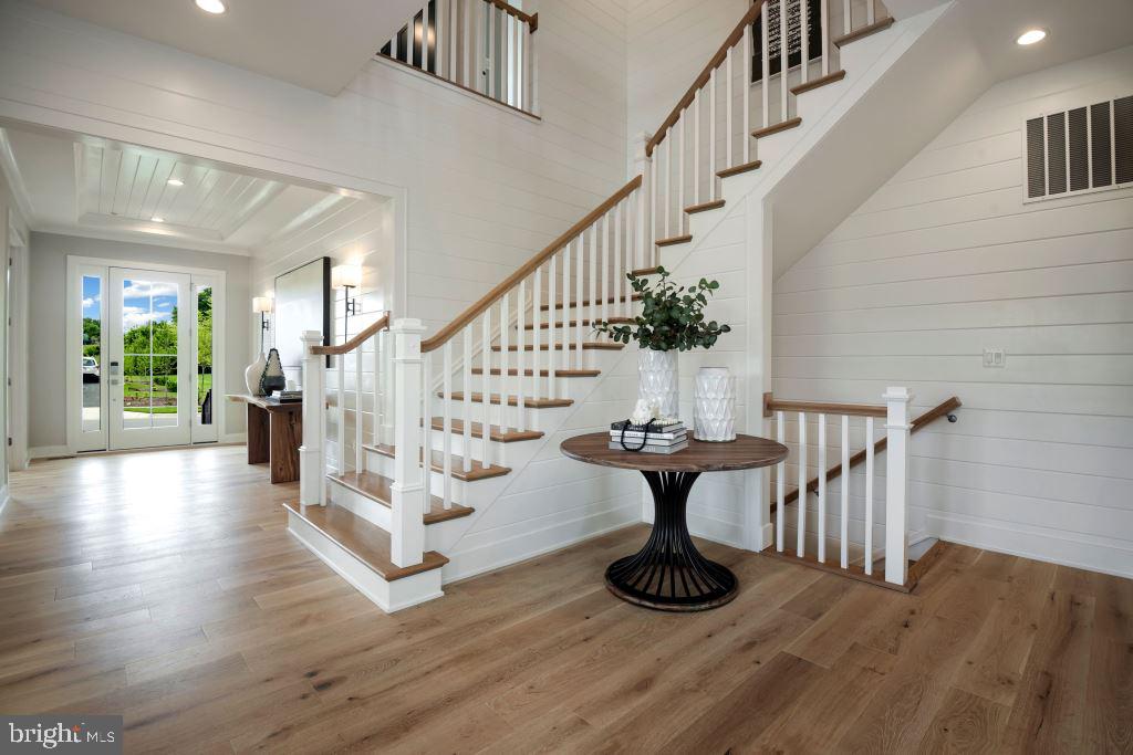 MT. PROSPECT - Residential