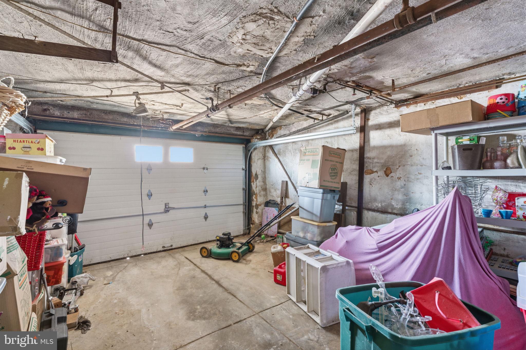 YEADON - Residential